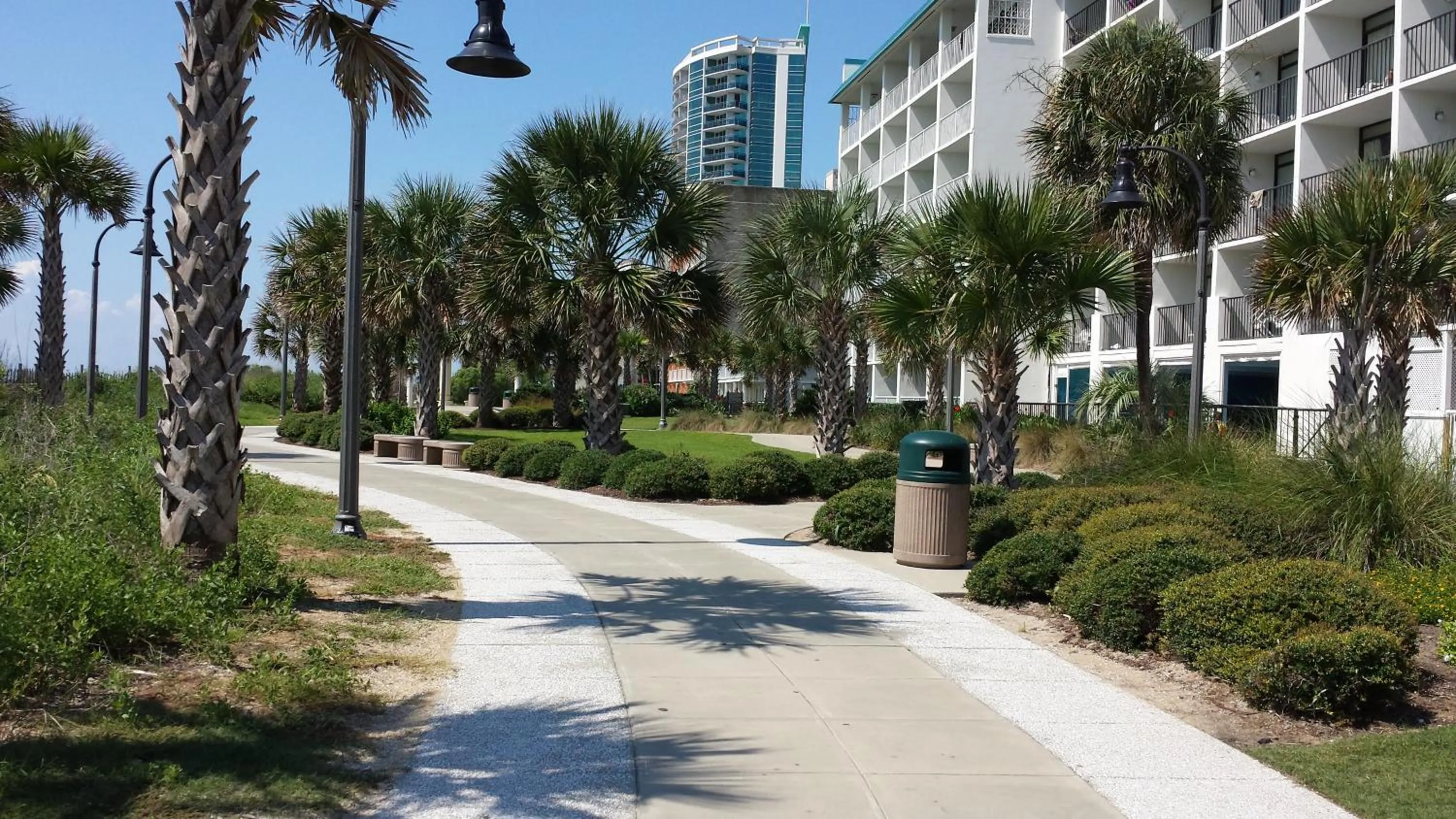 Bermuda Sands On The Boardwalk