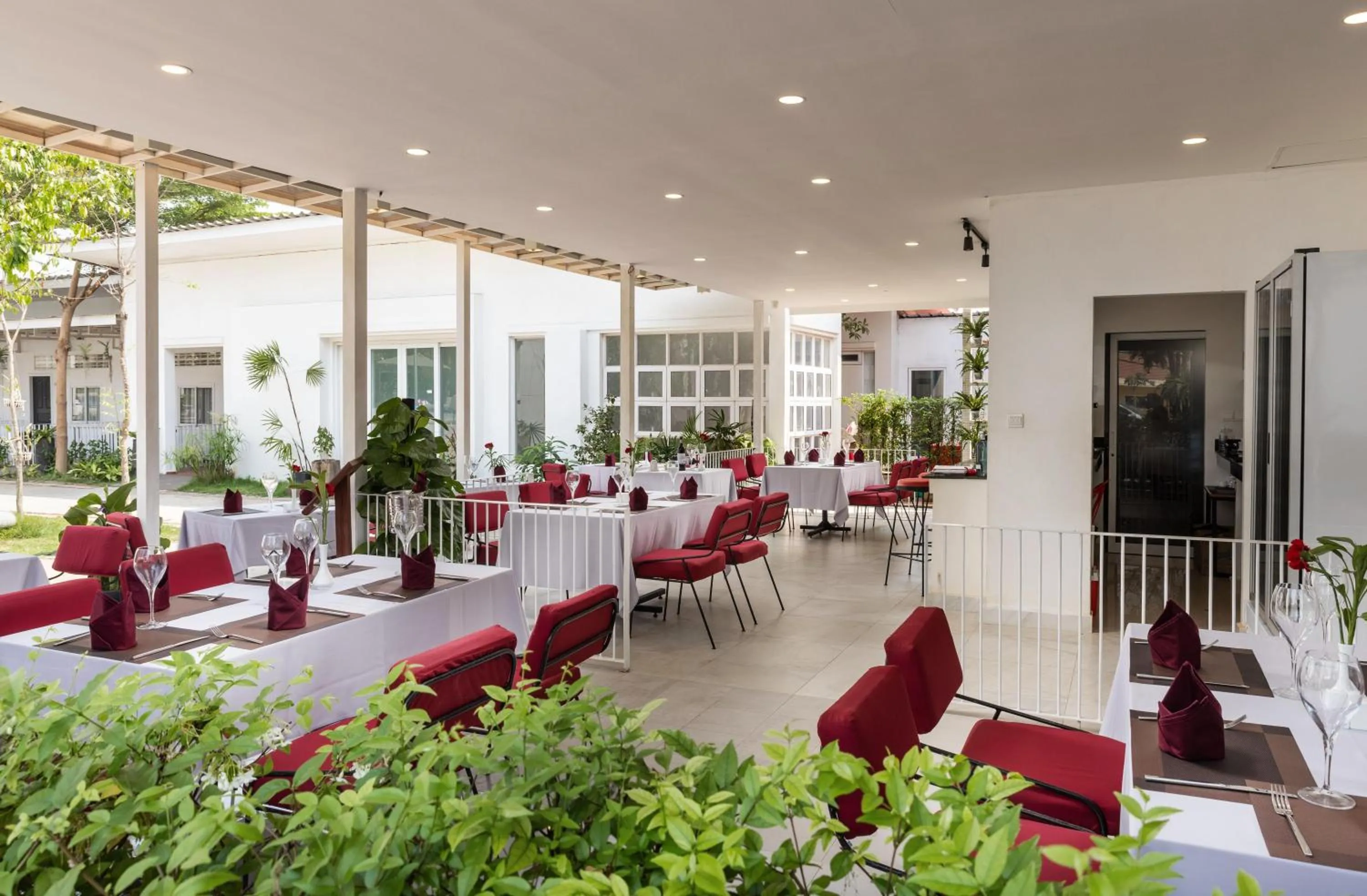 Meeting/conference room in Elysium Suite