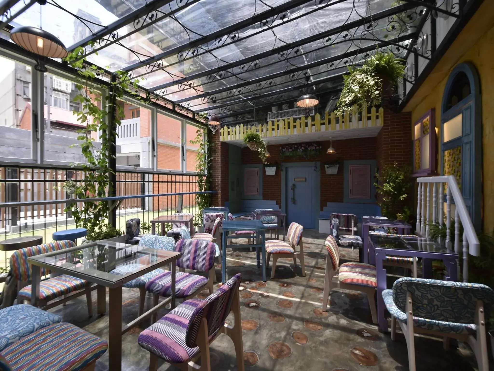 Restaurant/places to eat in DG Hotel Restaurant/places to eat in DG Hotel