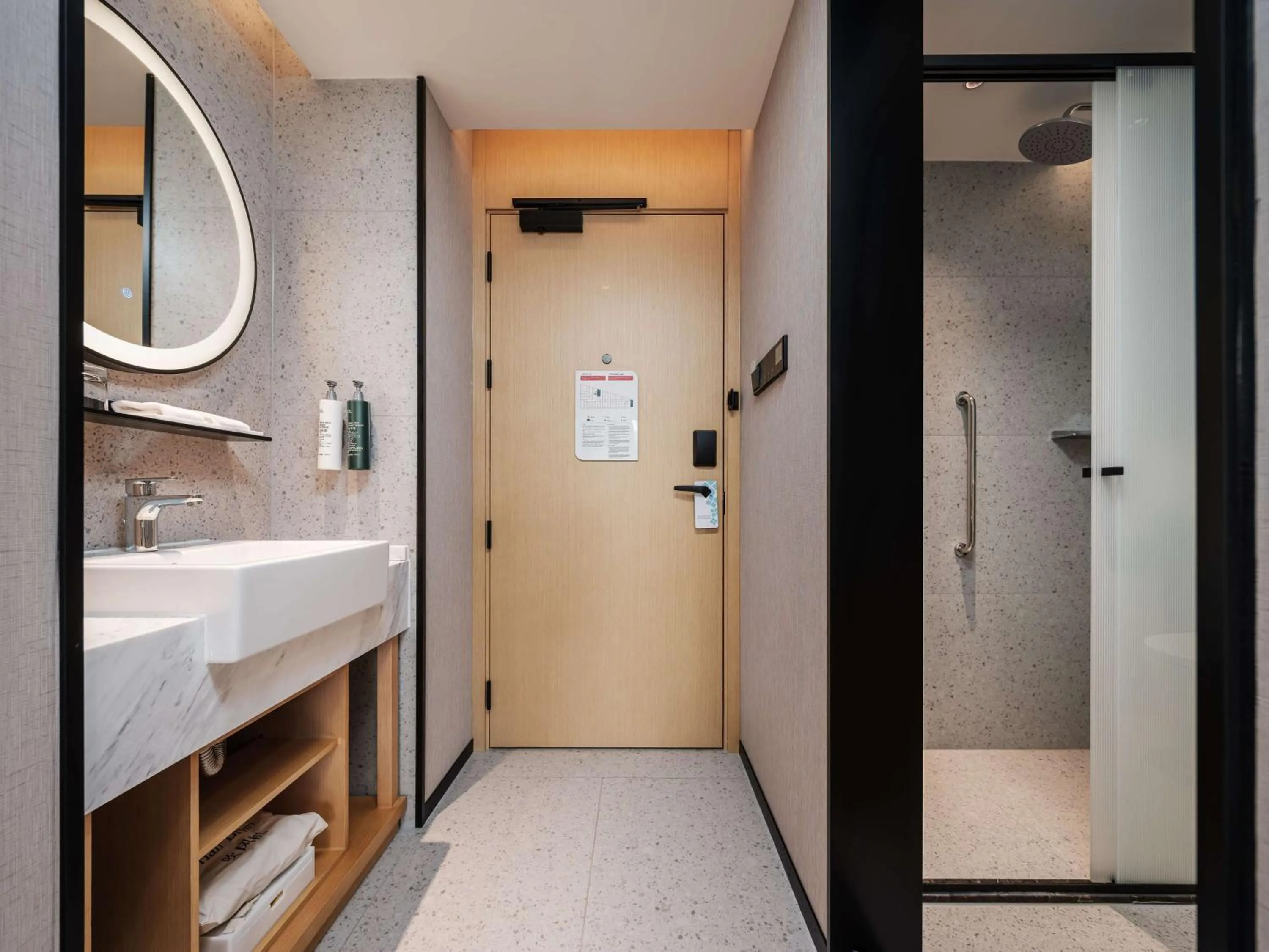 Bathroom in Hilton Garden Inn Beijing Temple Of Heaven East Gate Station