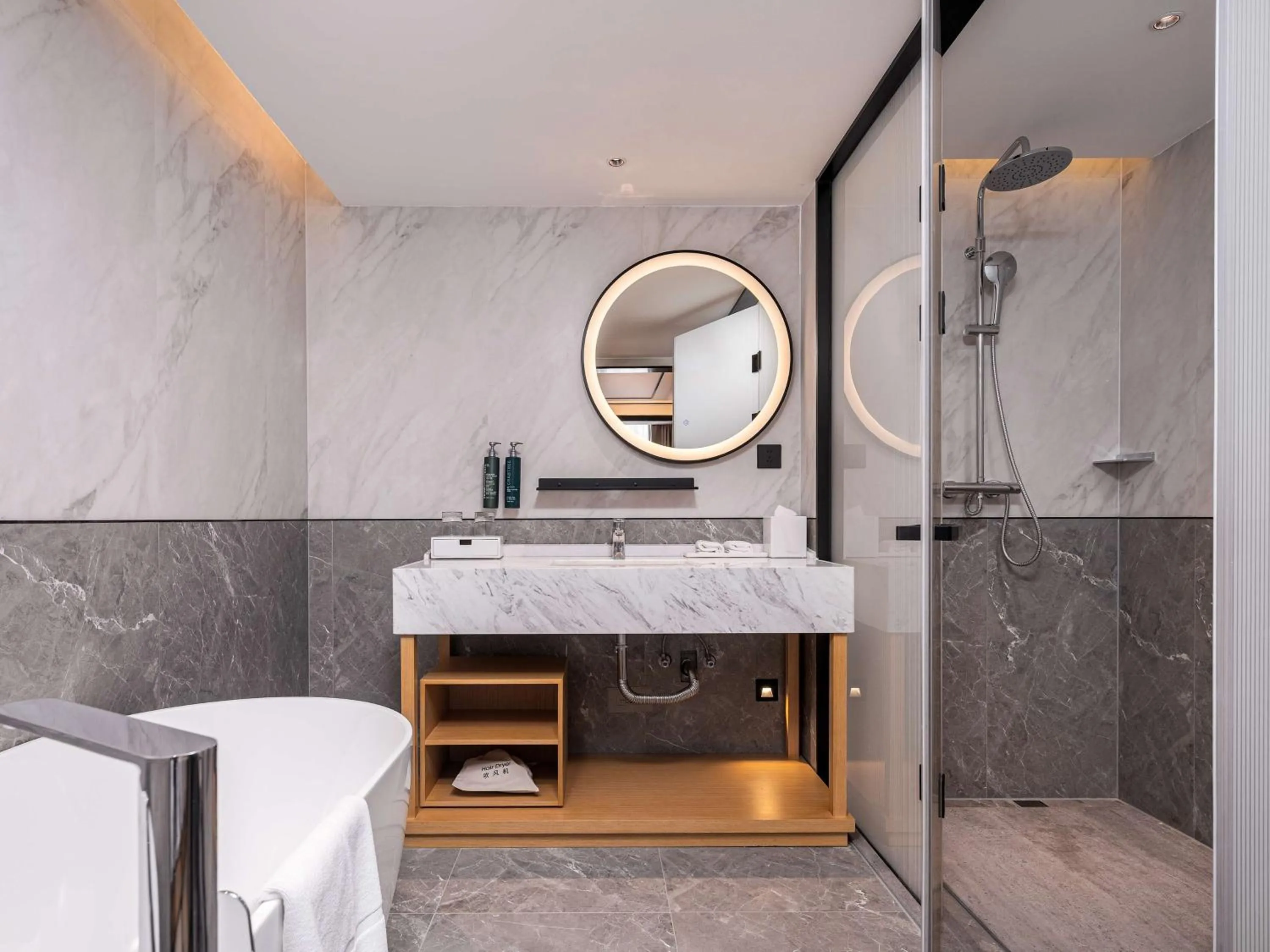 Bathroom in Hilton Garden Inn Beijing Temple Of Heaven East Gate Station