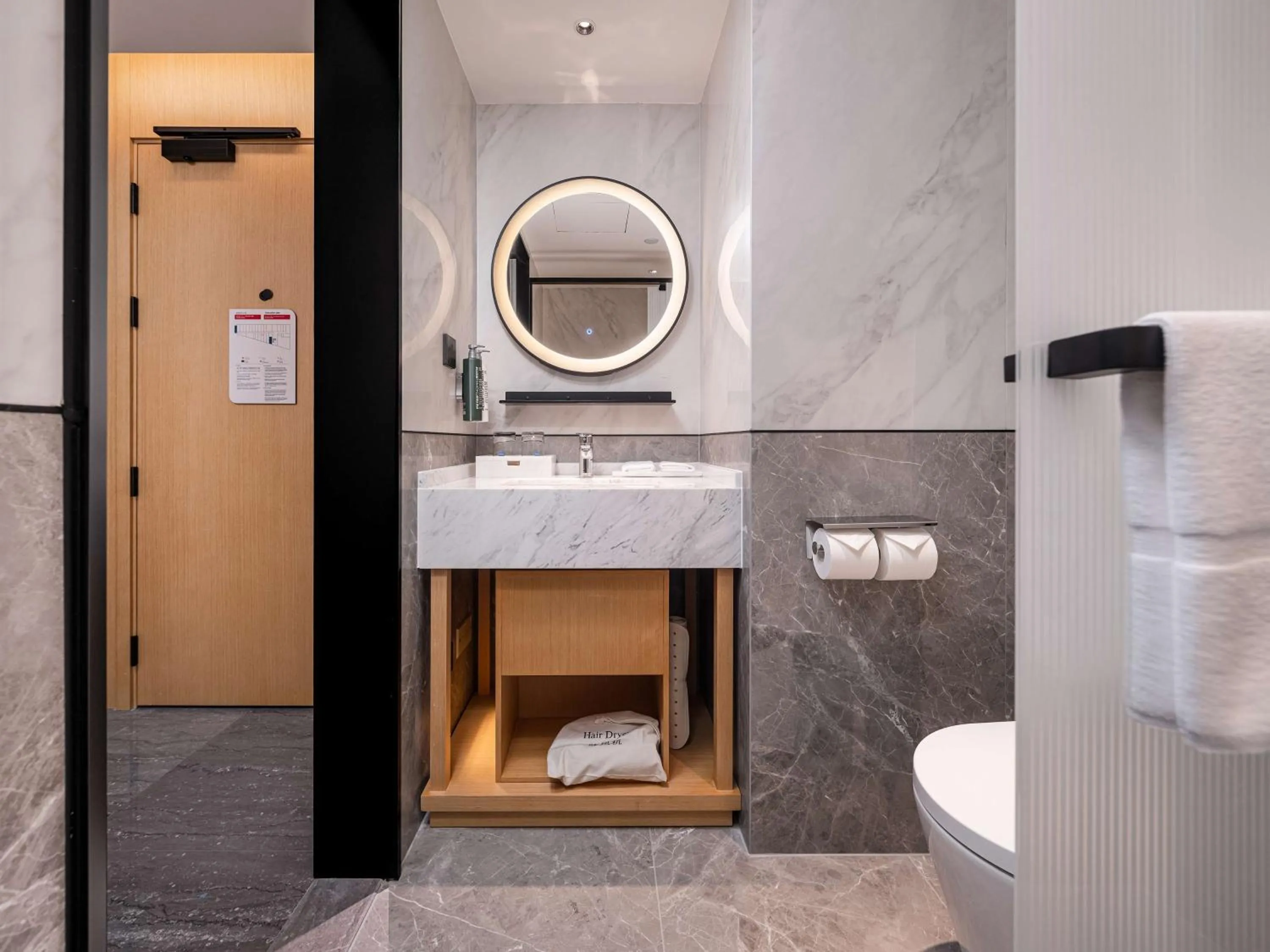 Bathroom in Hilton Garden Inn Beijing Temple Of Heaven East Gate Station