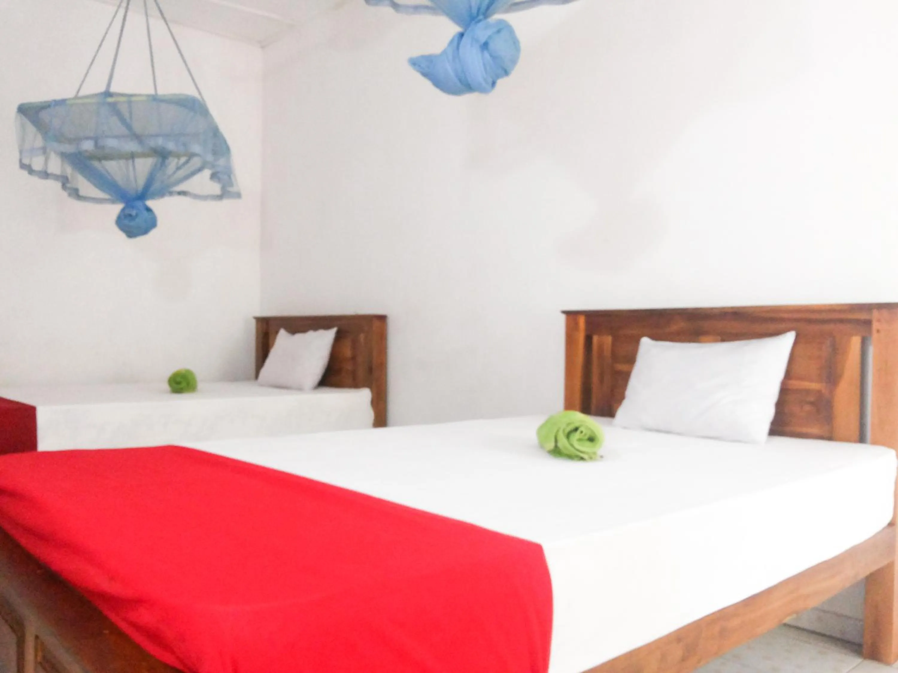 Photo of the whole room, Bed in Jayaru Guest House