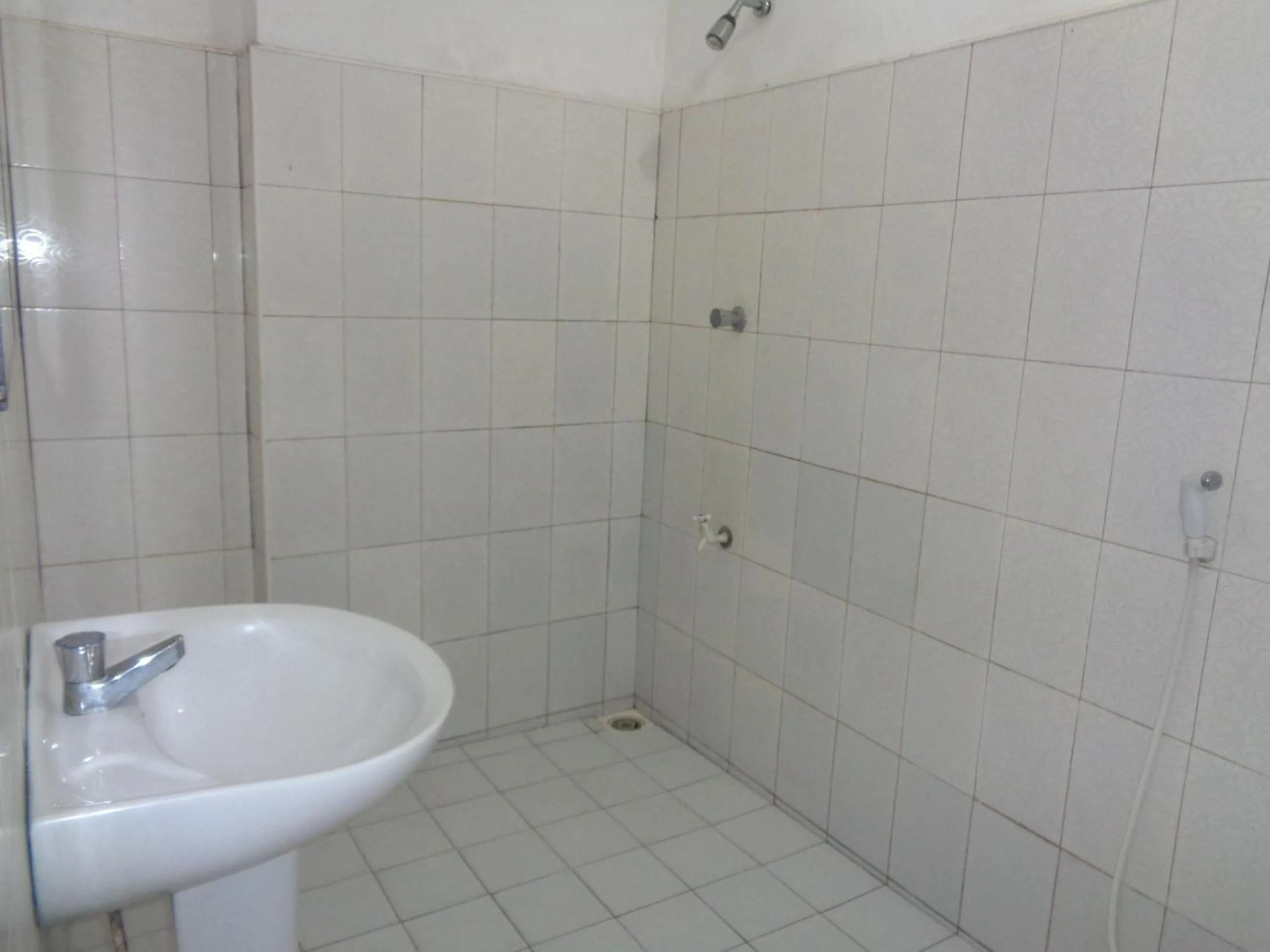 Bathroom in Jayaru Guest House