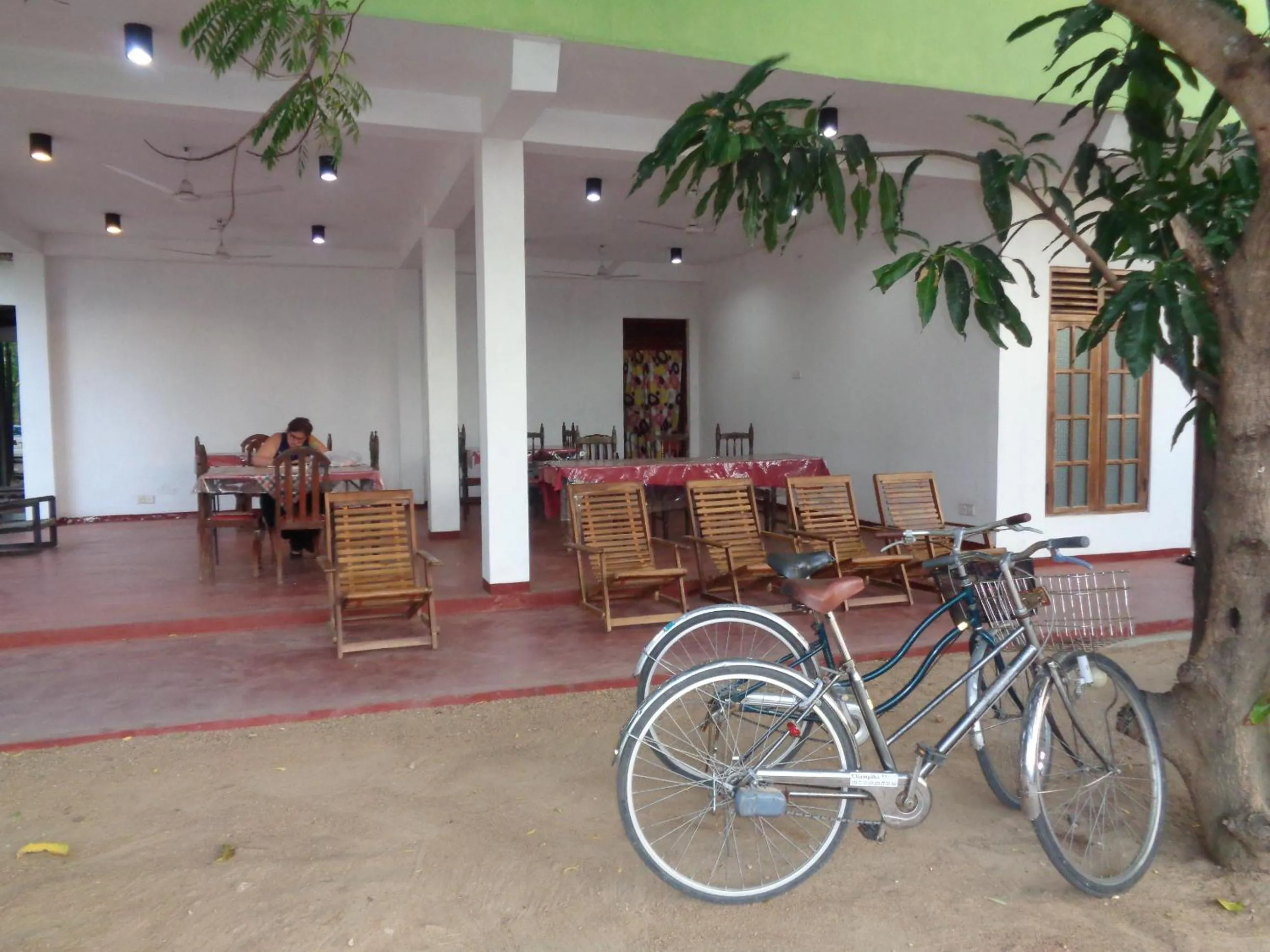 Dining area in Jayaru Guest House