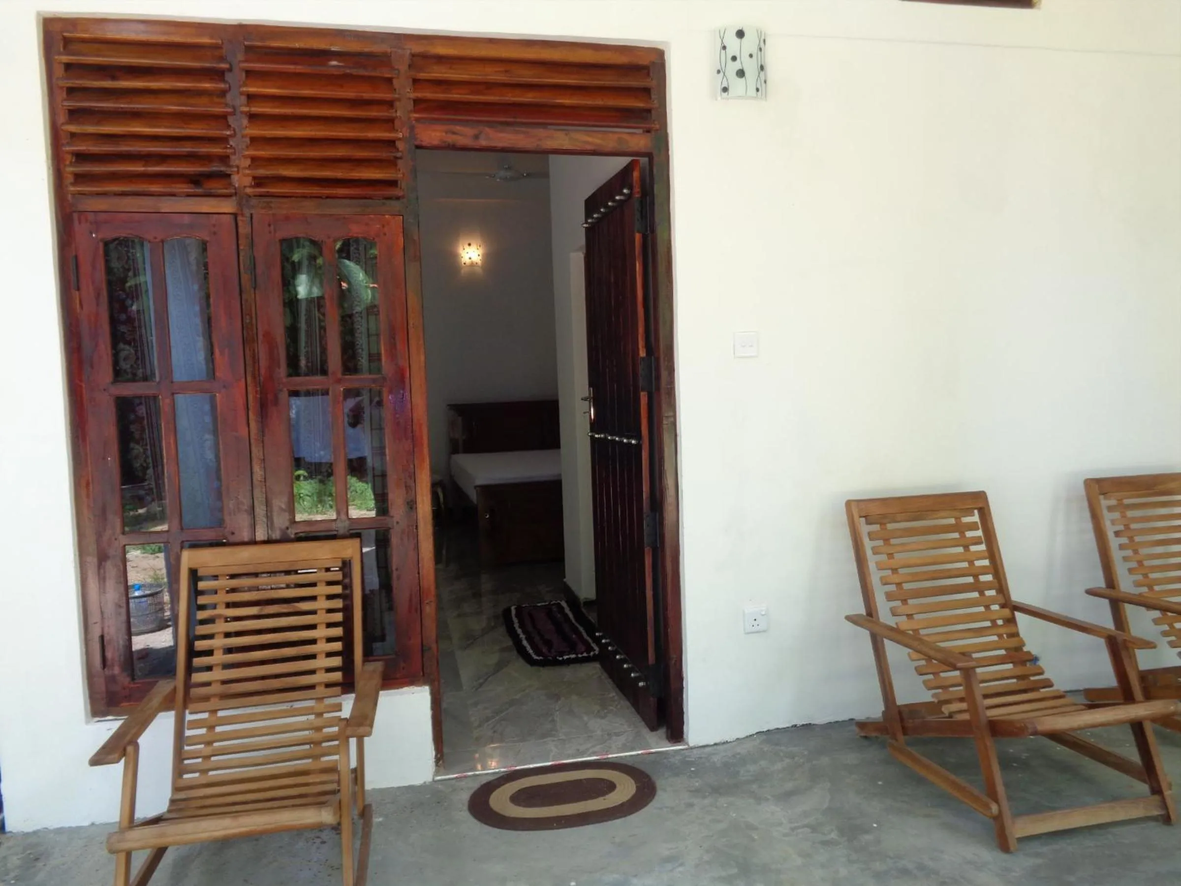 Seating area in Jayaru Guest House
