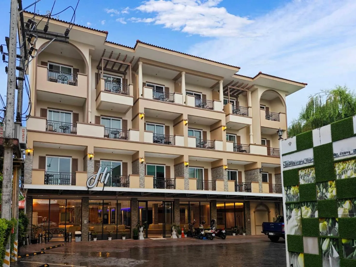 Property building in Hi Chiangrai Hotel