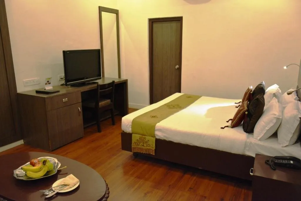 Bedroom, Bed in The Ambassador - Hotel & Conference Center