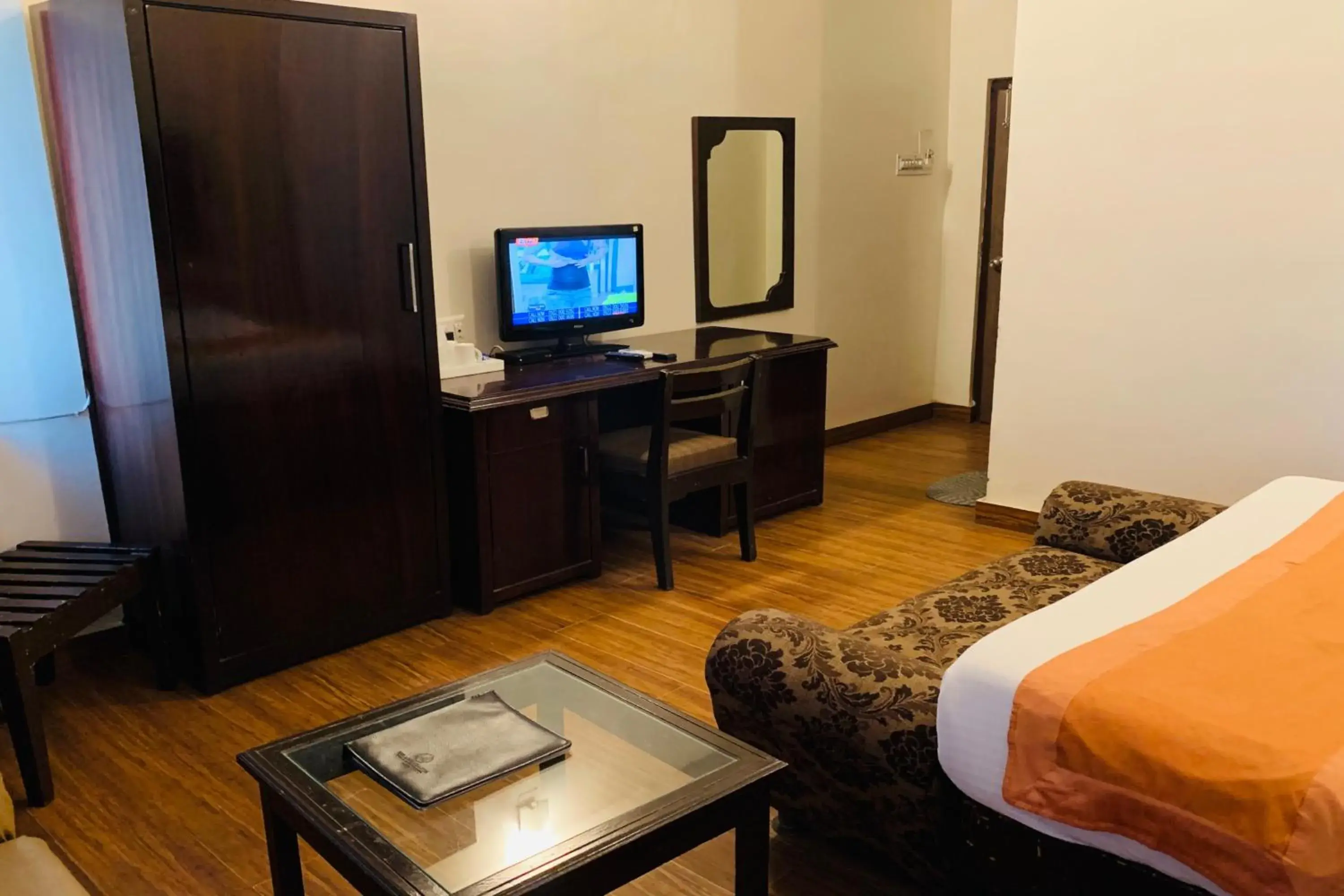 Bedroom, Bed in The Ambassador - Hotel & Conference Center Bedroom, Bed in The Ambassador - Hotel & Conference Center