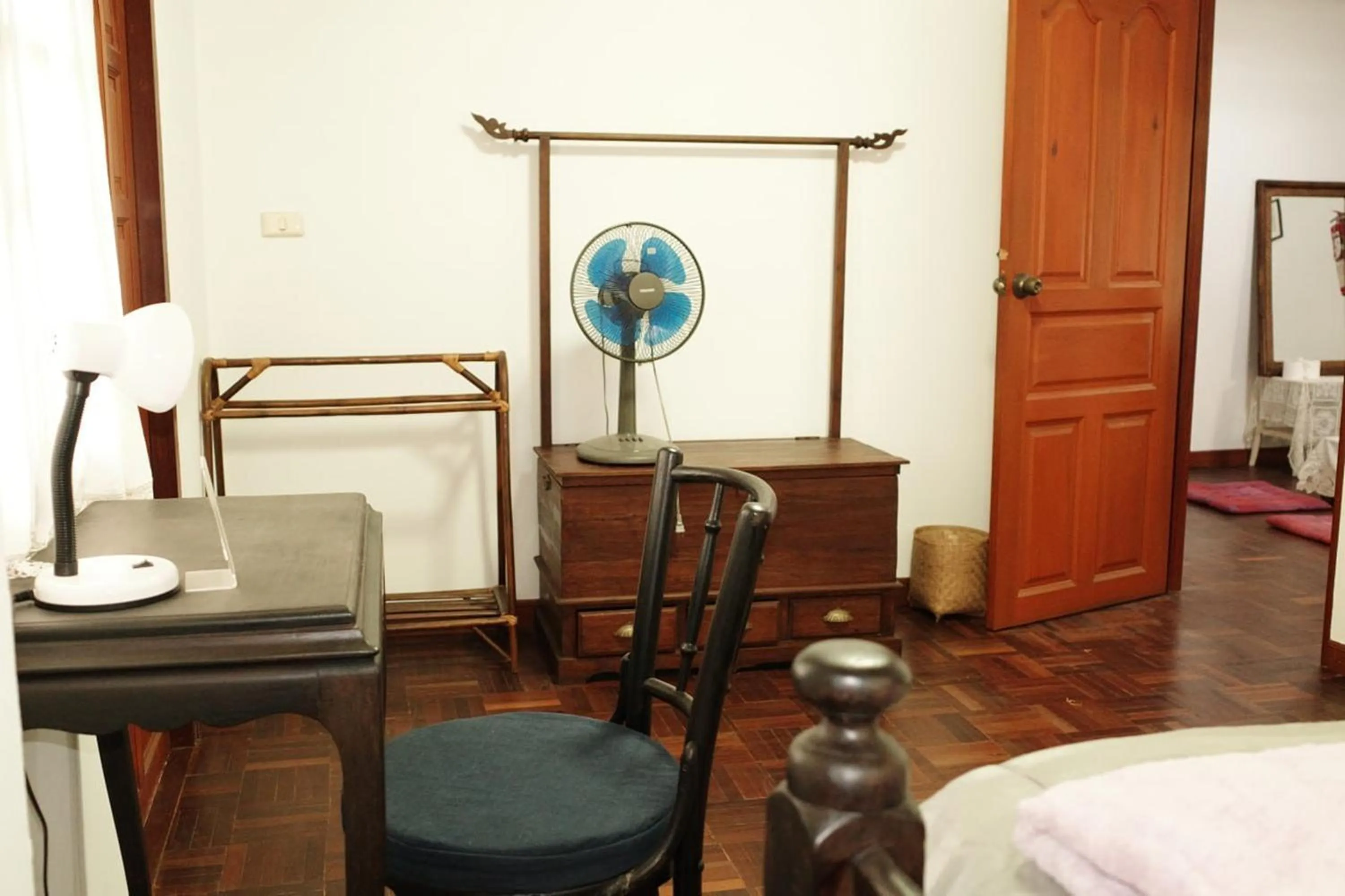 Dining area, Bed in Tiptopthai House
