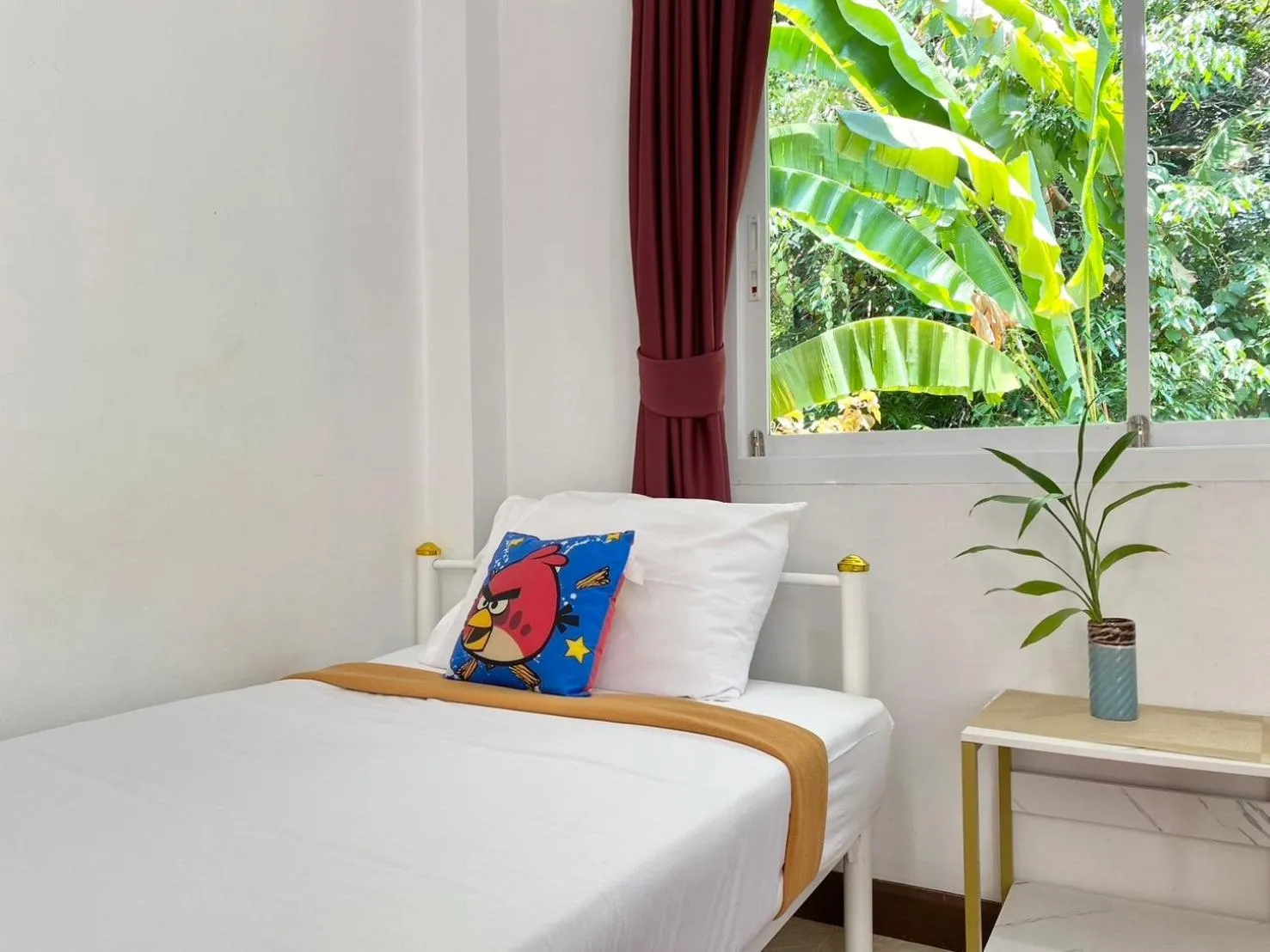 Bed in Chalong - 4 Bedroom Private Pool Villa - Phuket