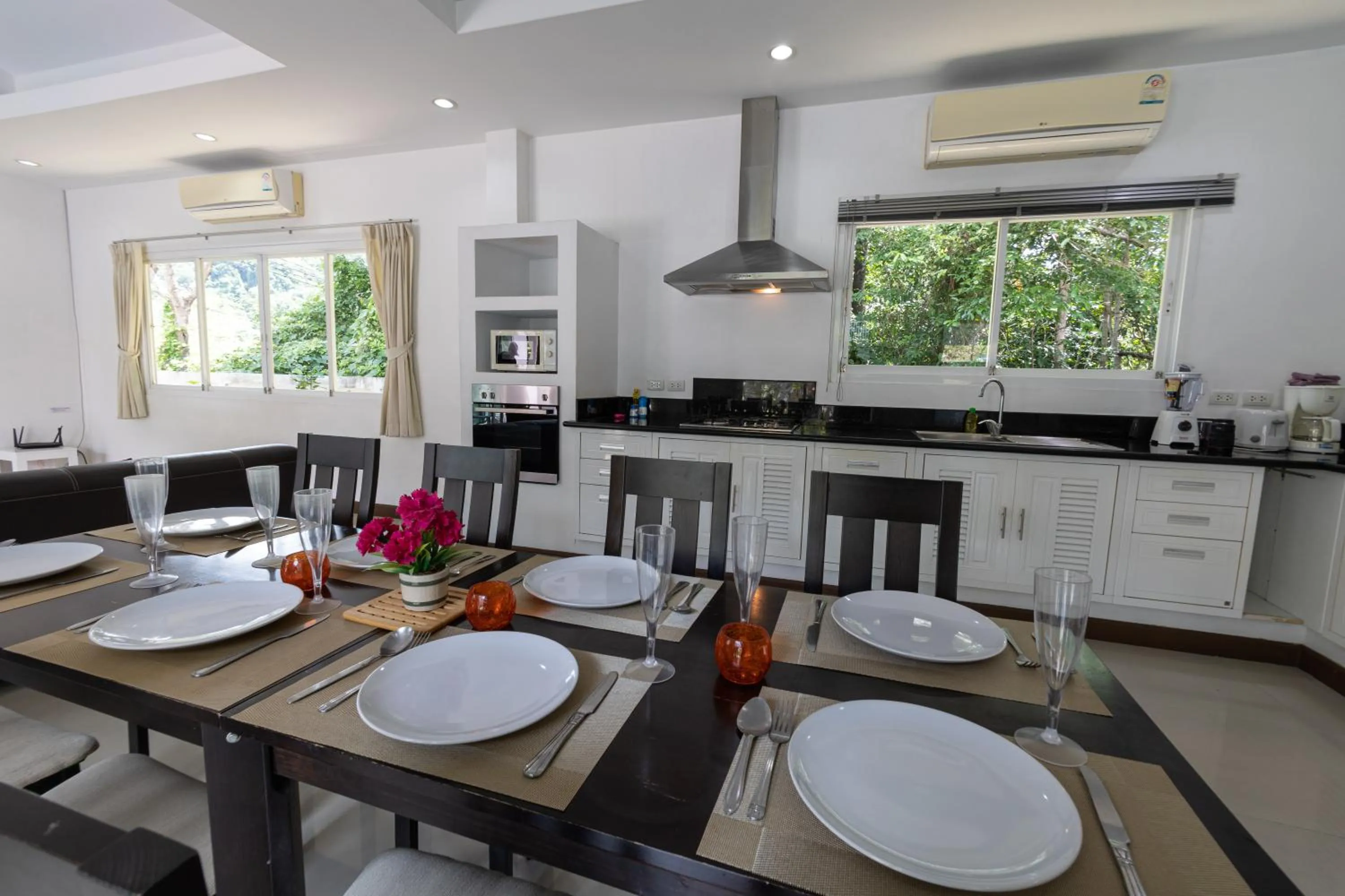 Kitchen or kitchenette in Chalong - 4 Bedroom Private Pool Villa - Phuket