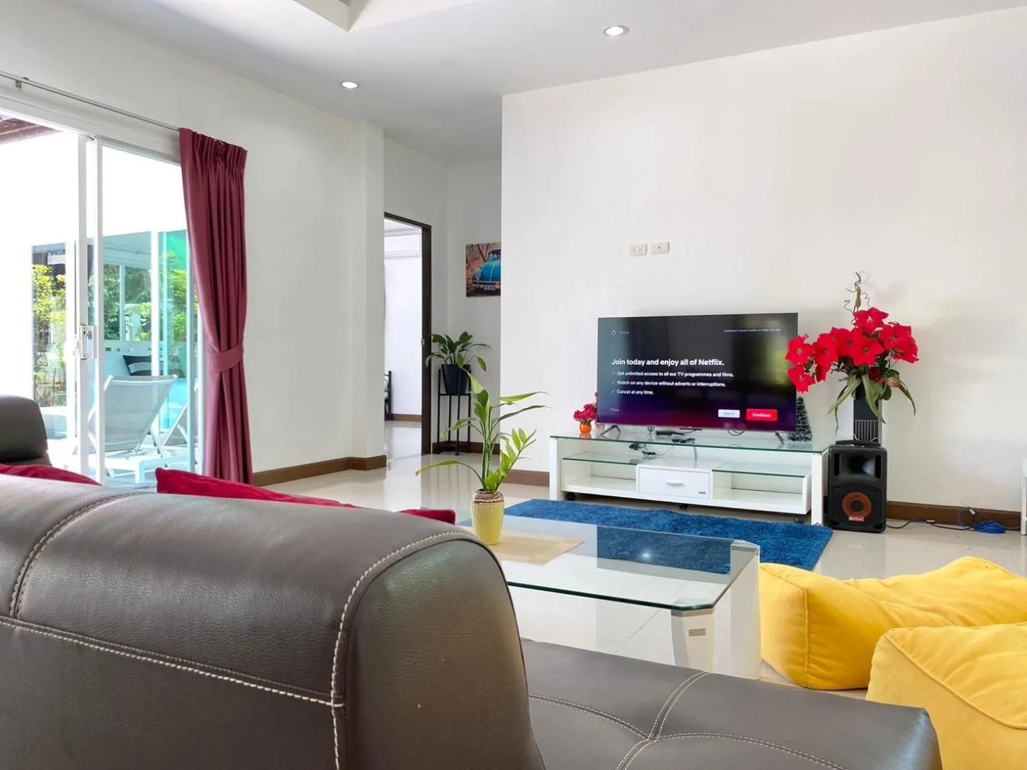 Karaoke in Chalong - 4 Bedroom Private Pool Villa - Phuket