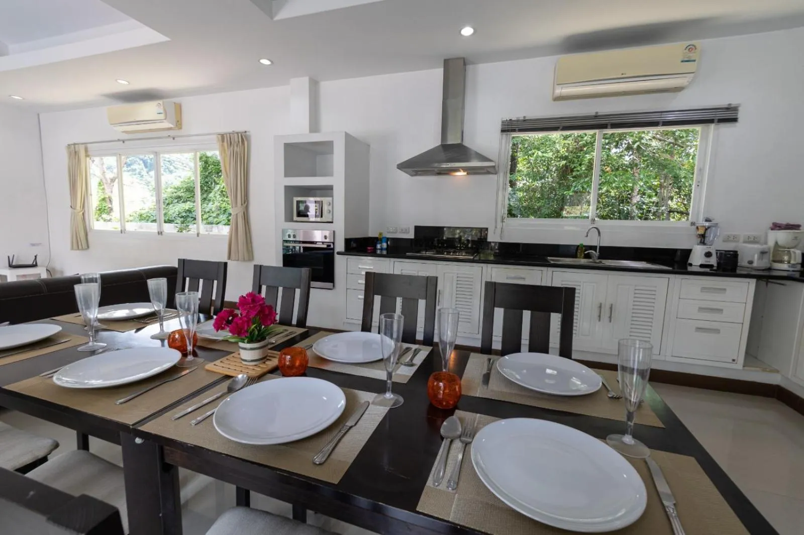 Kitchen or kitchenette in Chalong - 4 Bedroom Private Pool Villa - Phuket