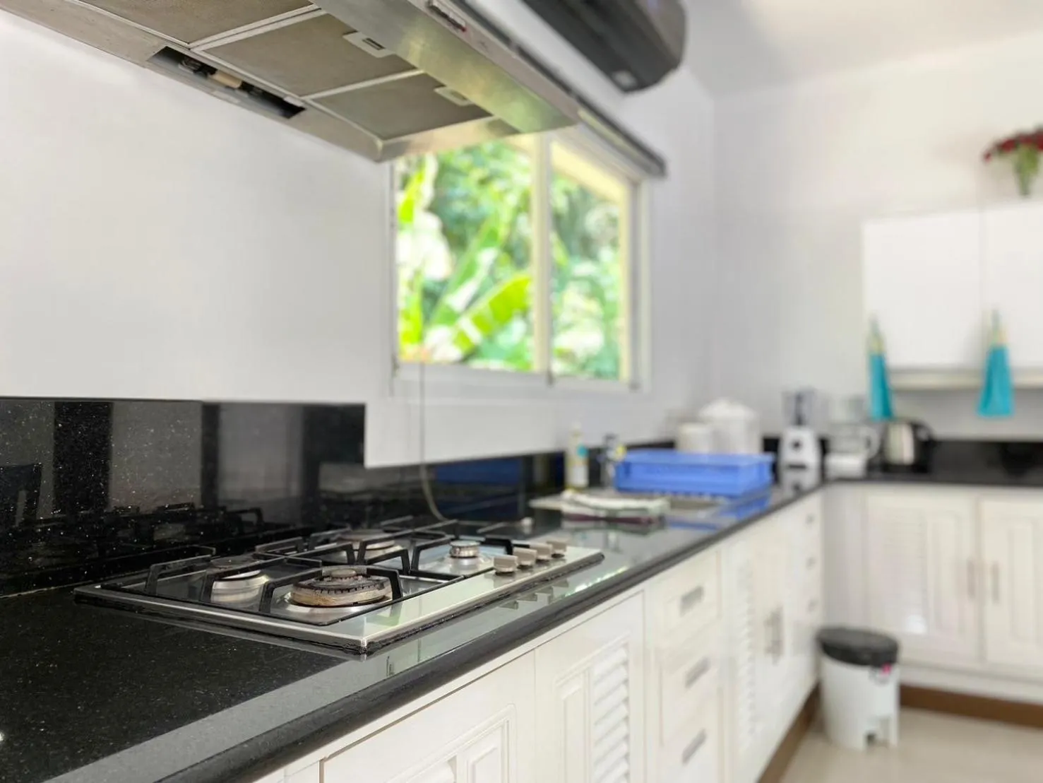 Kitchen or kitchenette in Chalong - 4 Bedroom Private Pool Villa - Phuket