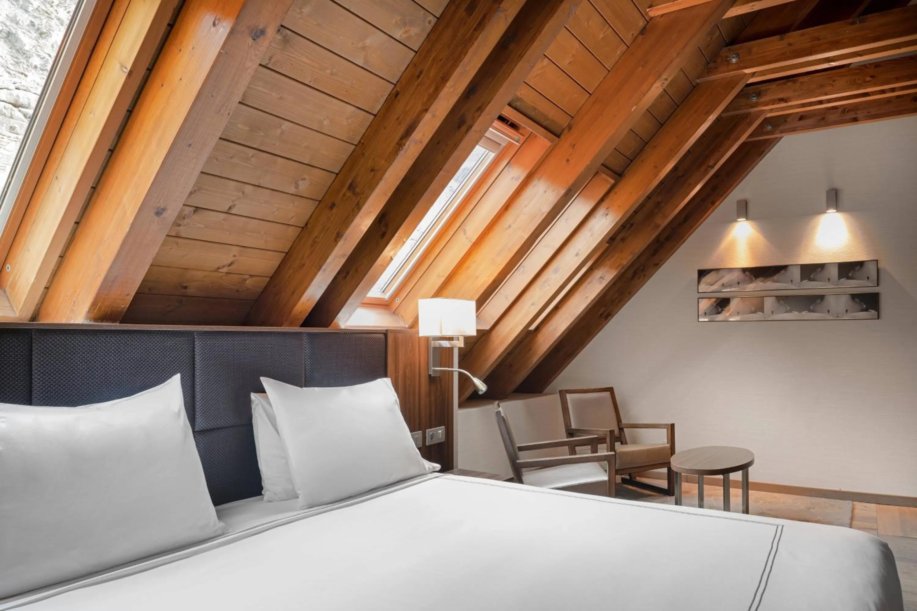 Photo of the whole room, Bed in Hotel AC Baqueira Ski Resort, Autograph Collection