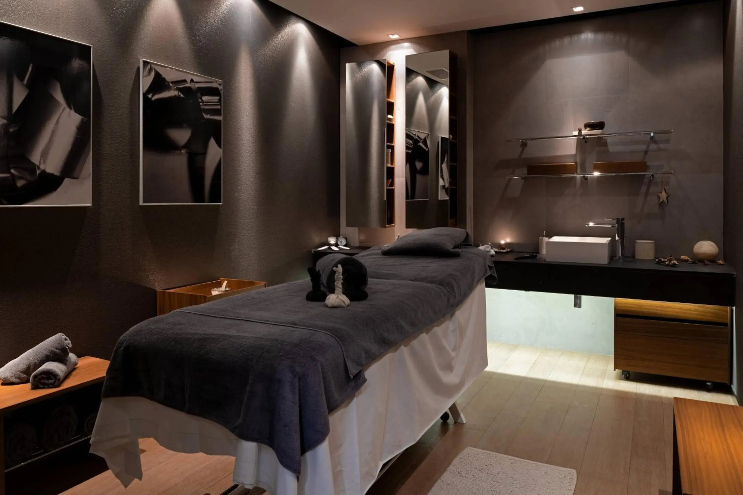 Spa and wellness centre/facilities, Bed in Hotel AC Baqueira Ski Resort, Autograph Collection Spa and wellness centre/facilities, Bed in Hotel AC Baqueira Ski Resort, Autograph Collection
