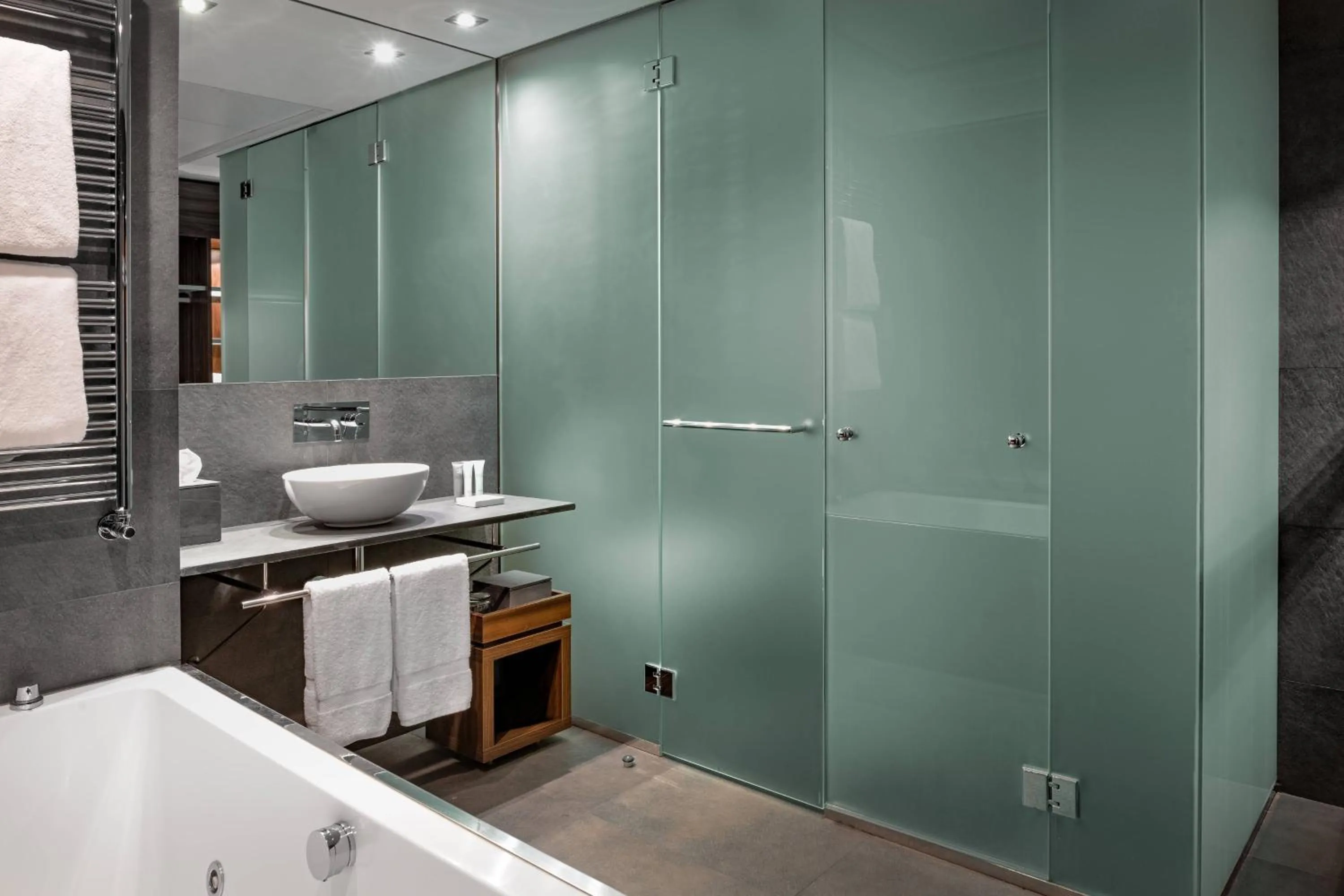 Bathroom in Hotel AC Baqueira Ski Resort, Autograph Collection