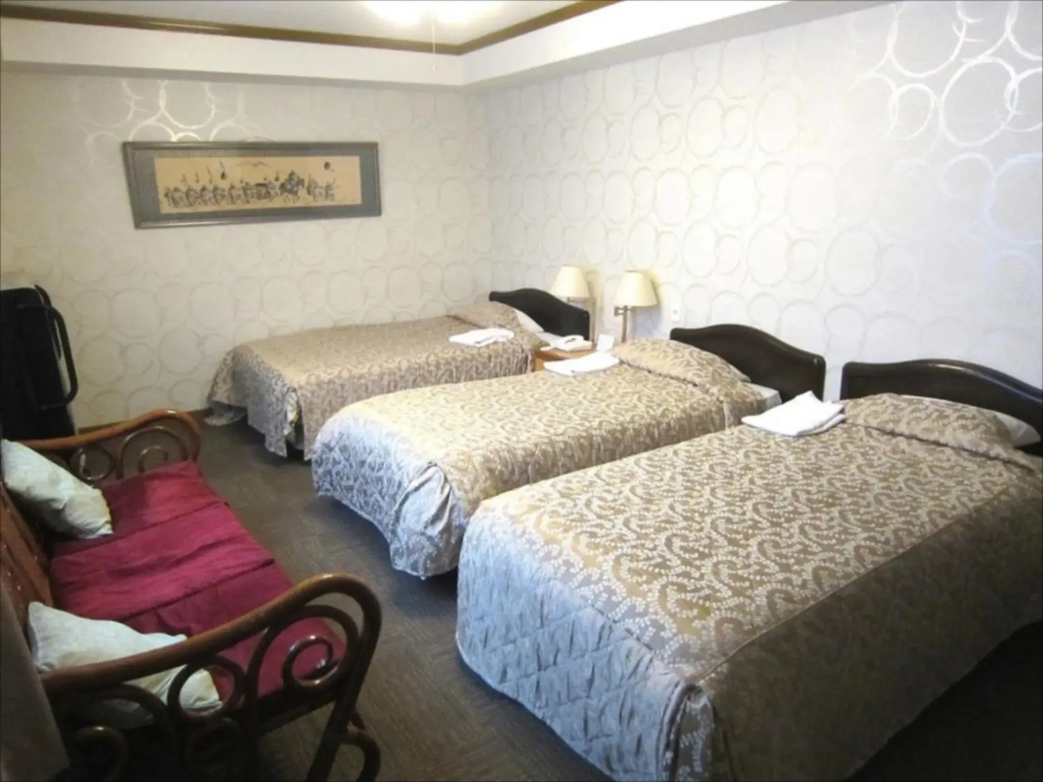 Bedroom, Bed in Sunrise Hotel Okinawa-どこか懐かしいレトロな雰囲気の宿 Bedroom, Bed in Sunrise Hotel Okinawa-どこか懐かしいレトロな雰囲気の宿
