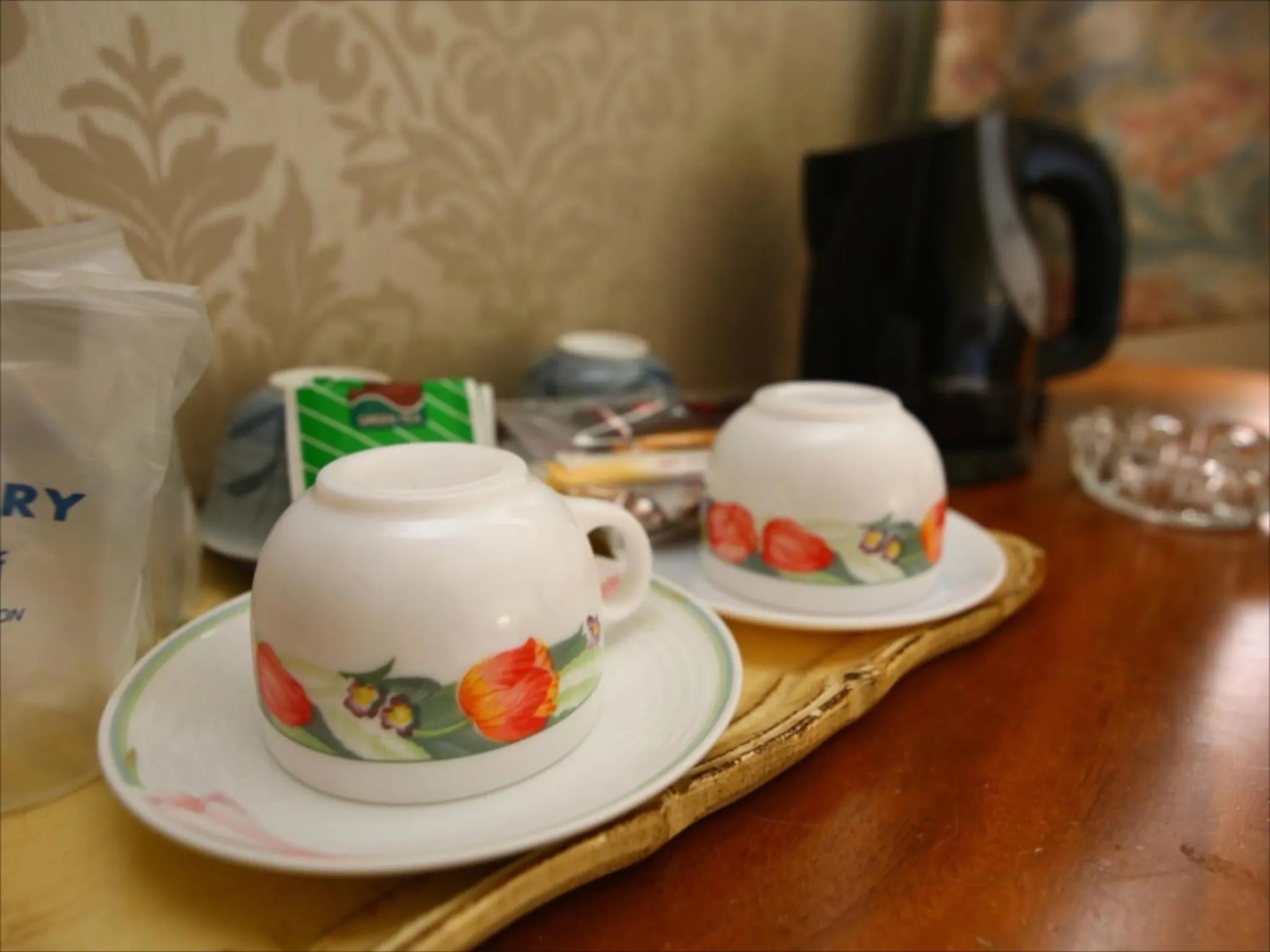 Photo of the whole room in Sunrise Hotel Okinawa-どこか懐かしいレトロ宿軽朝食付