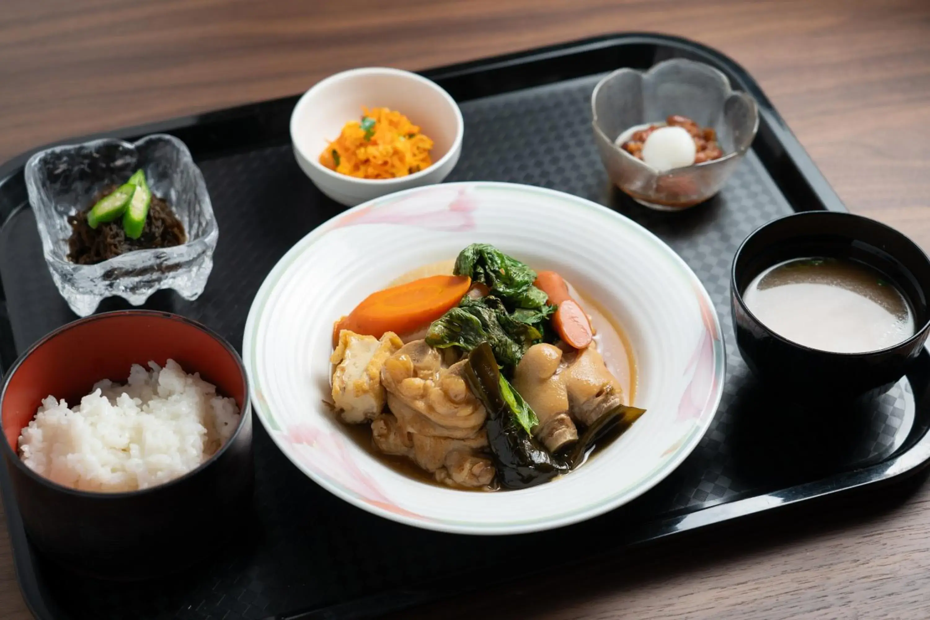 Food in Sunrise Hotel Okinawa-どこか懐かしいレトロな雰囲気の宿 Food in Sunrise Hotel Okinawa-どこか懐かしいレトロな雰囲気の宿