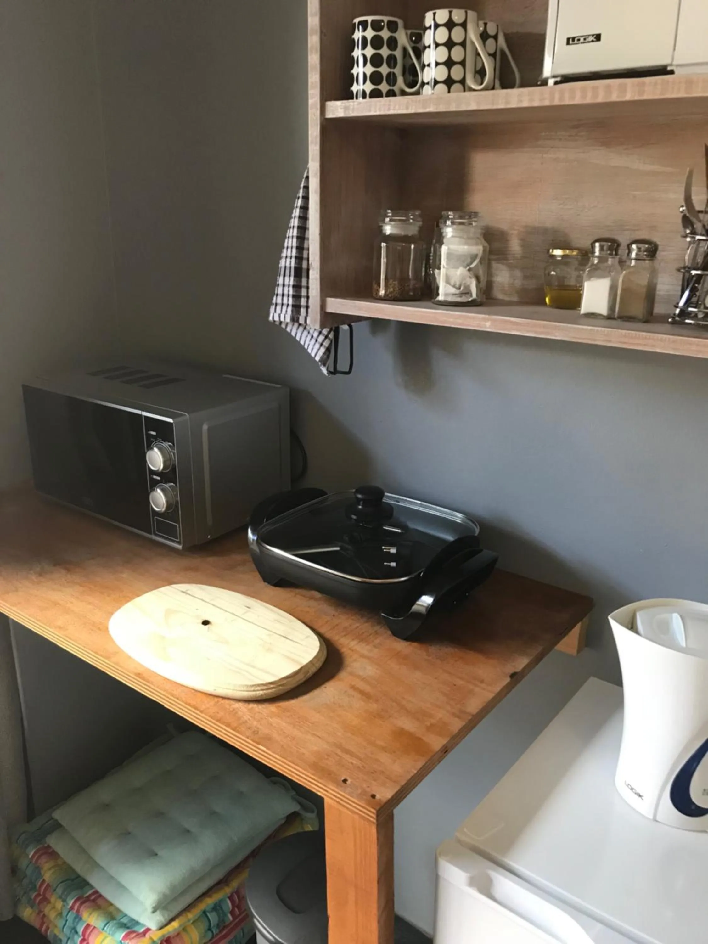 Coffee/tea facilities in 28 La Rochelle