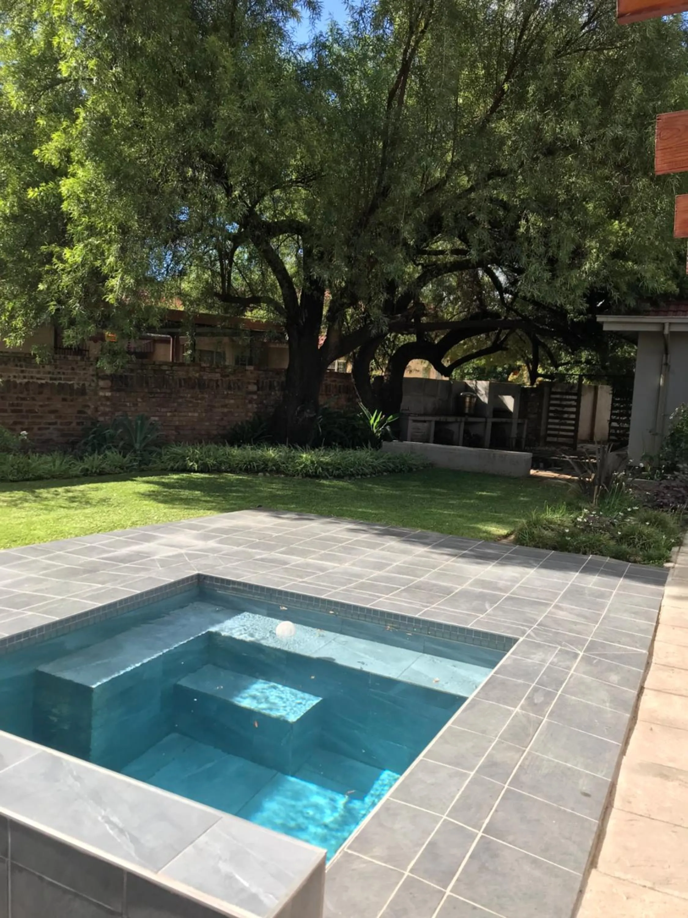 Garden in 28 La Rochelle