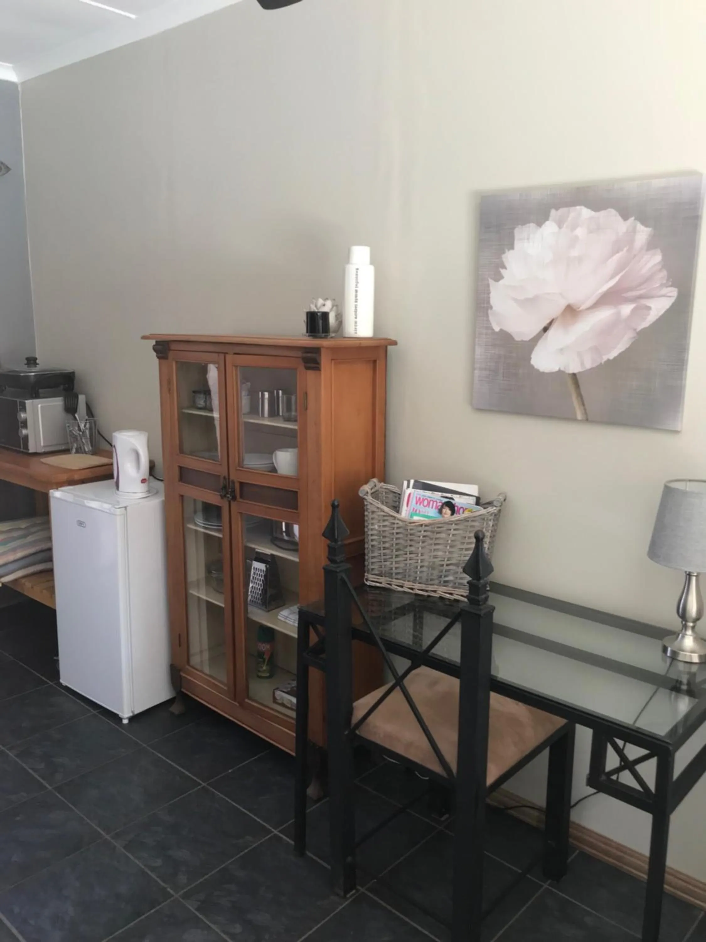 Coffee/tea facilities in 28 La Rochelle