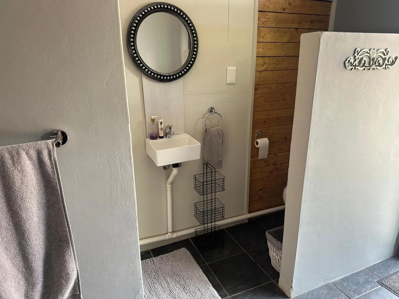 Shower in 28 La Rochelle