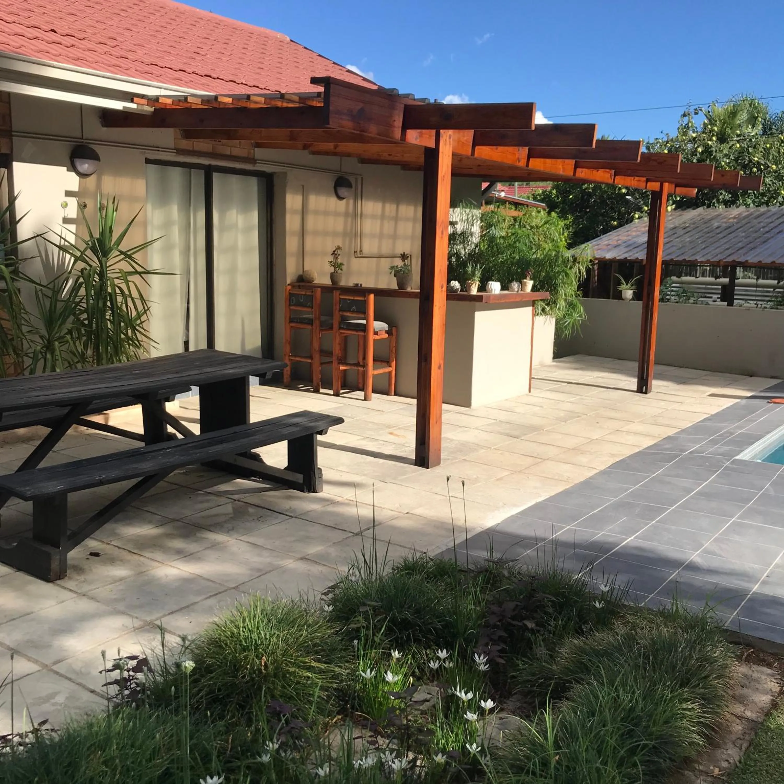 Property building in 28 La Rochelle