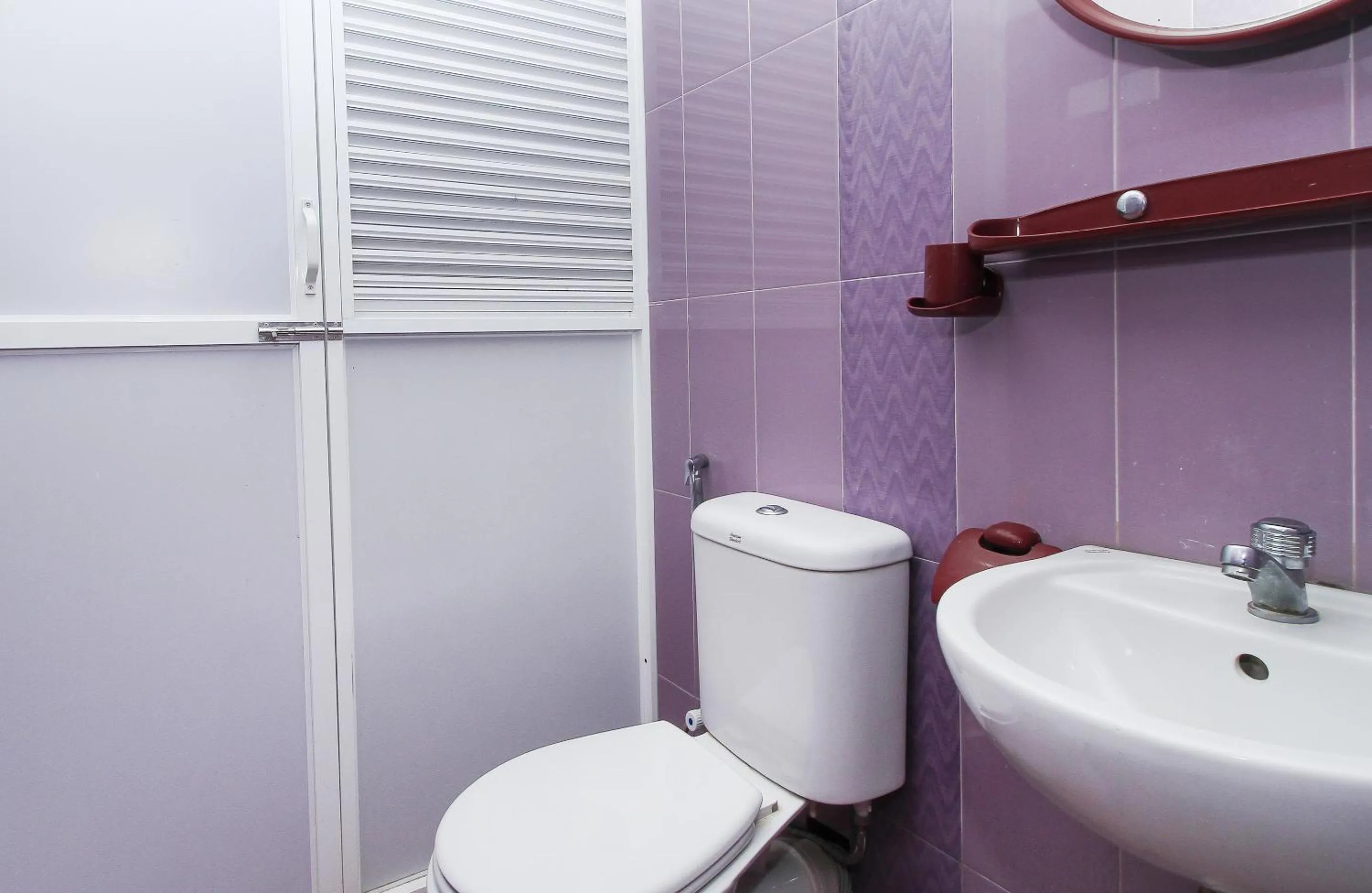 Bathroom in Leo's Home Stay