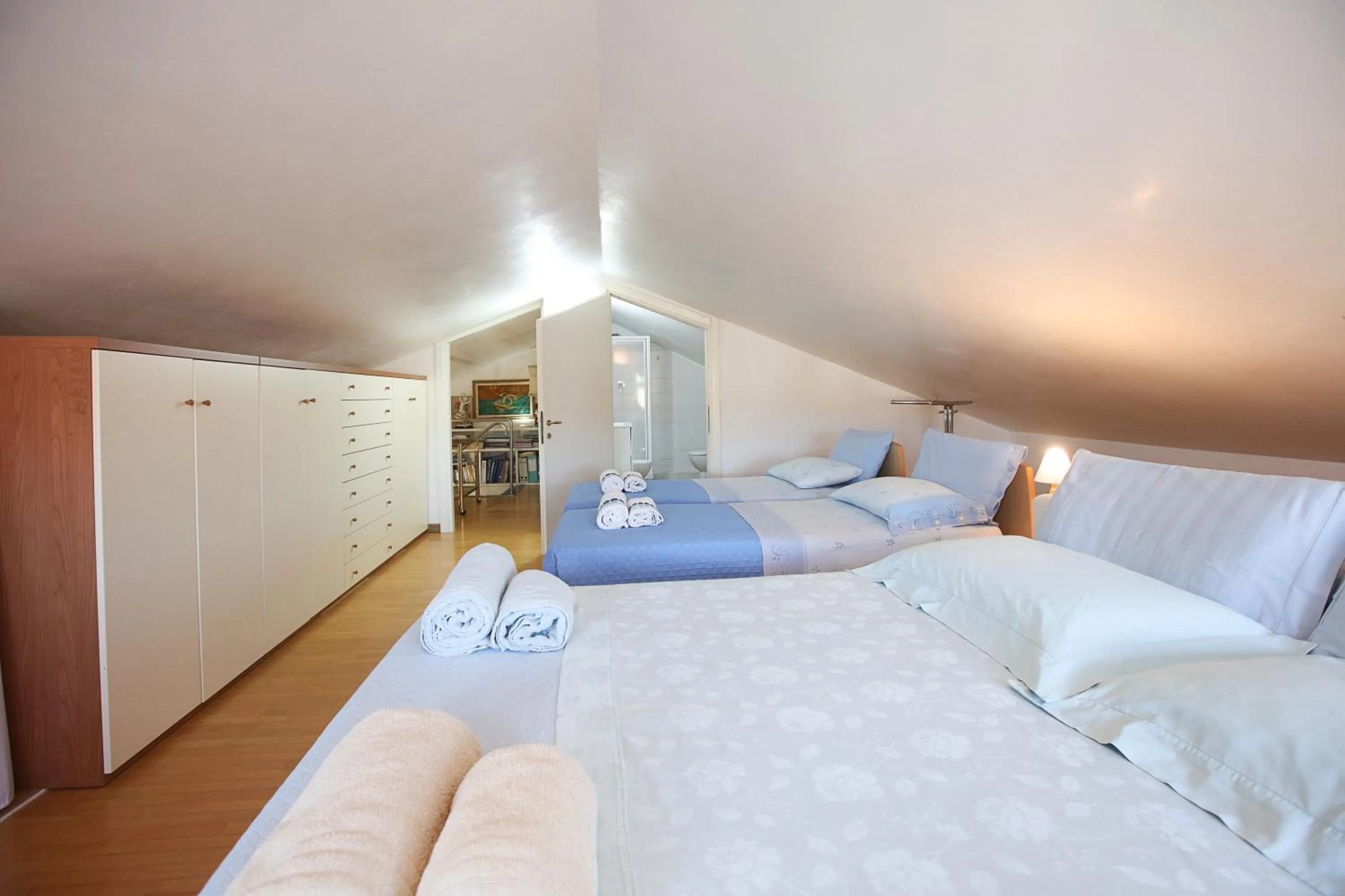 Bed in Giardini e Mare