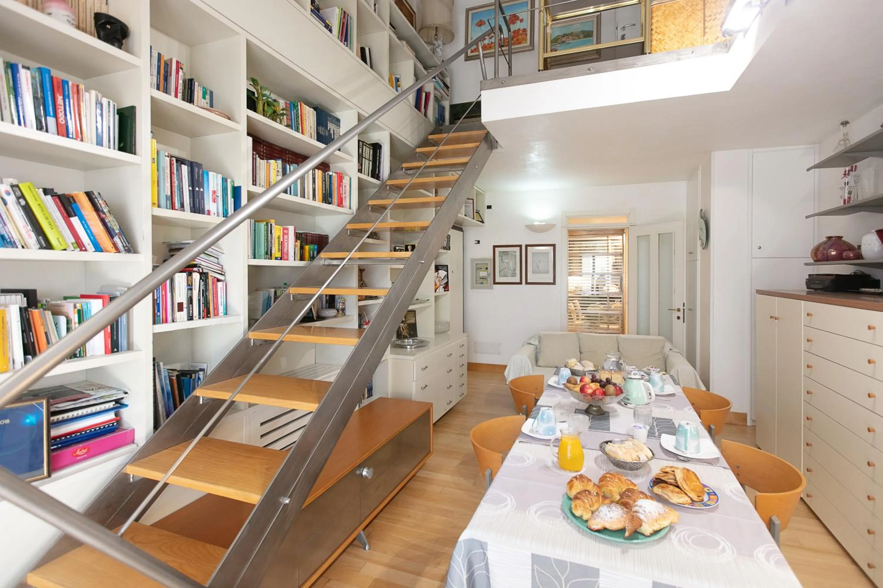 Food and drinks in Giardini e Mare