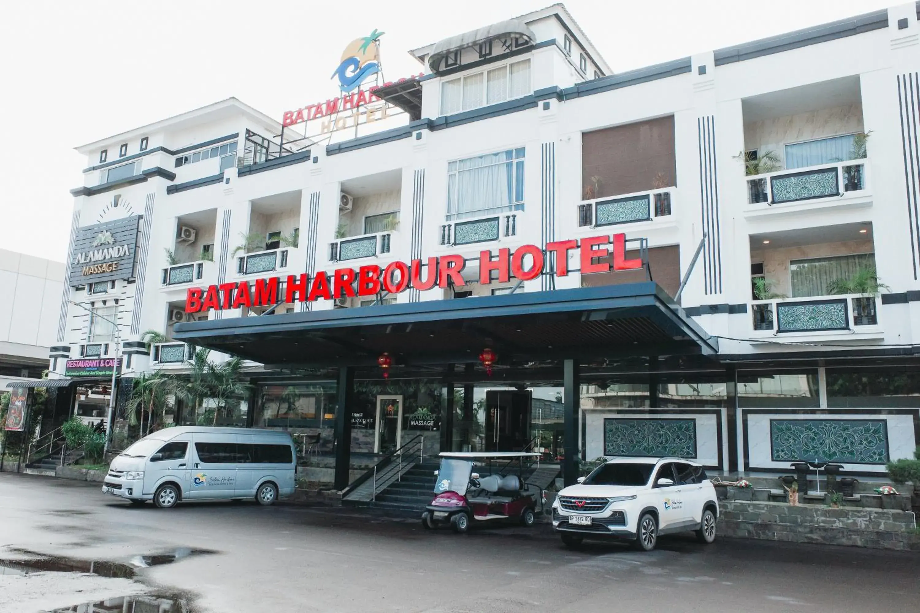 Facade/entrance in Batam Harbour Boutique Hotel & Spa Facade/entrance in Batam Harbour Boutique Hotel & Spa