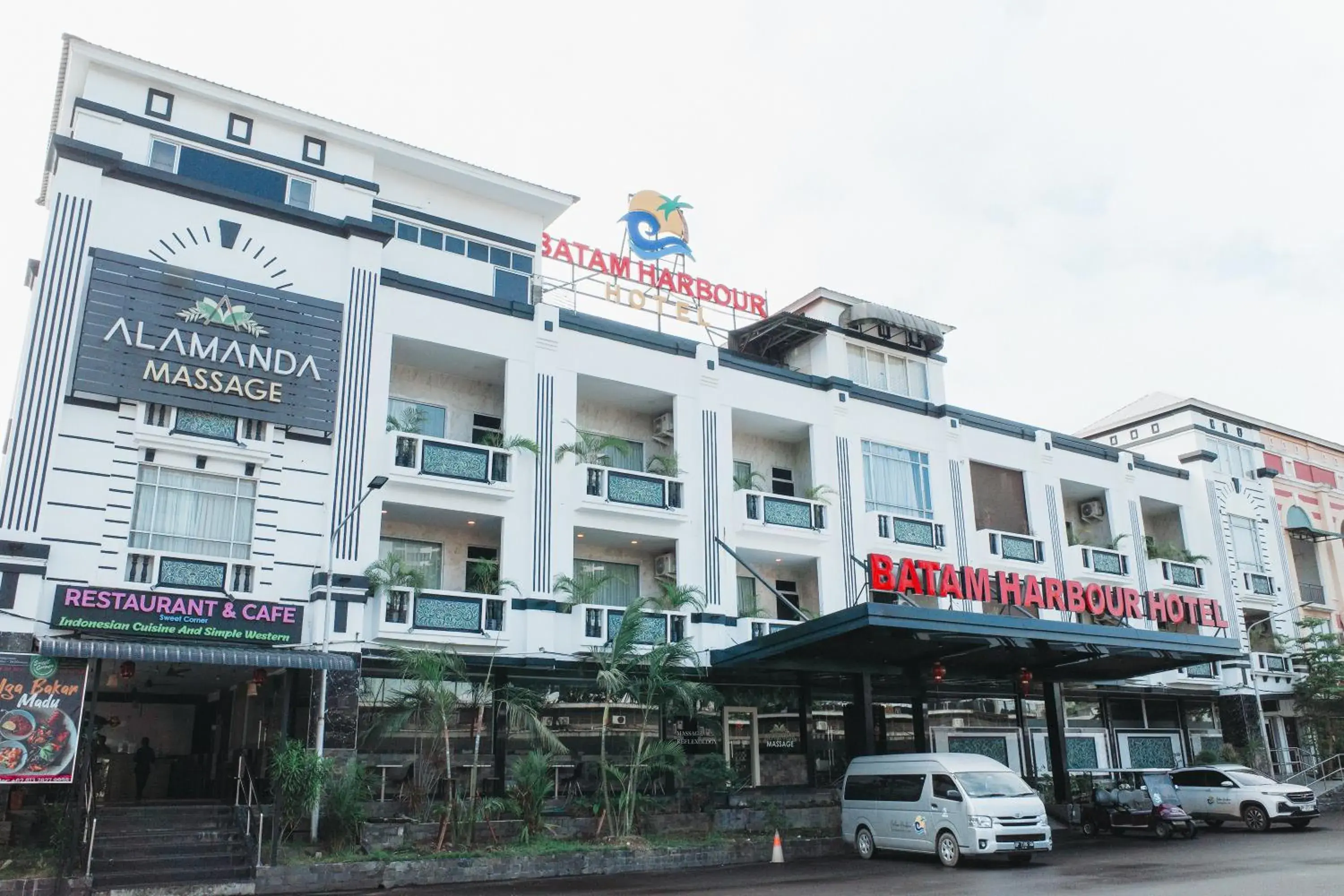 Facade/entrance in Batam Harbour Boutique Hotel & Spa Facade/entrance in Batam Harbour Boutique Hotel & Spa