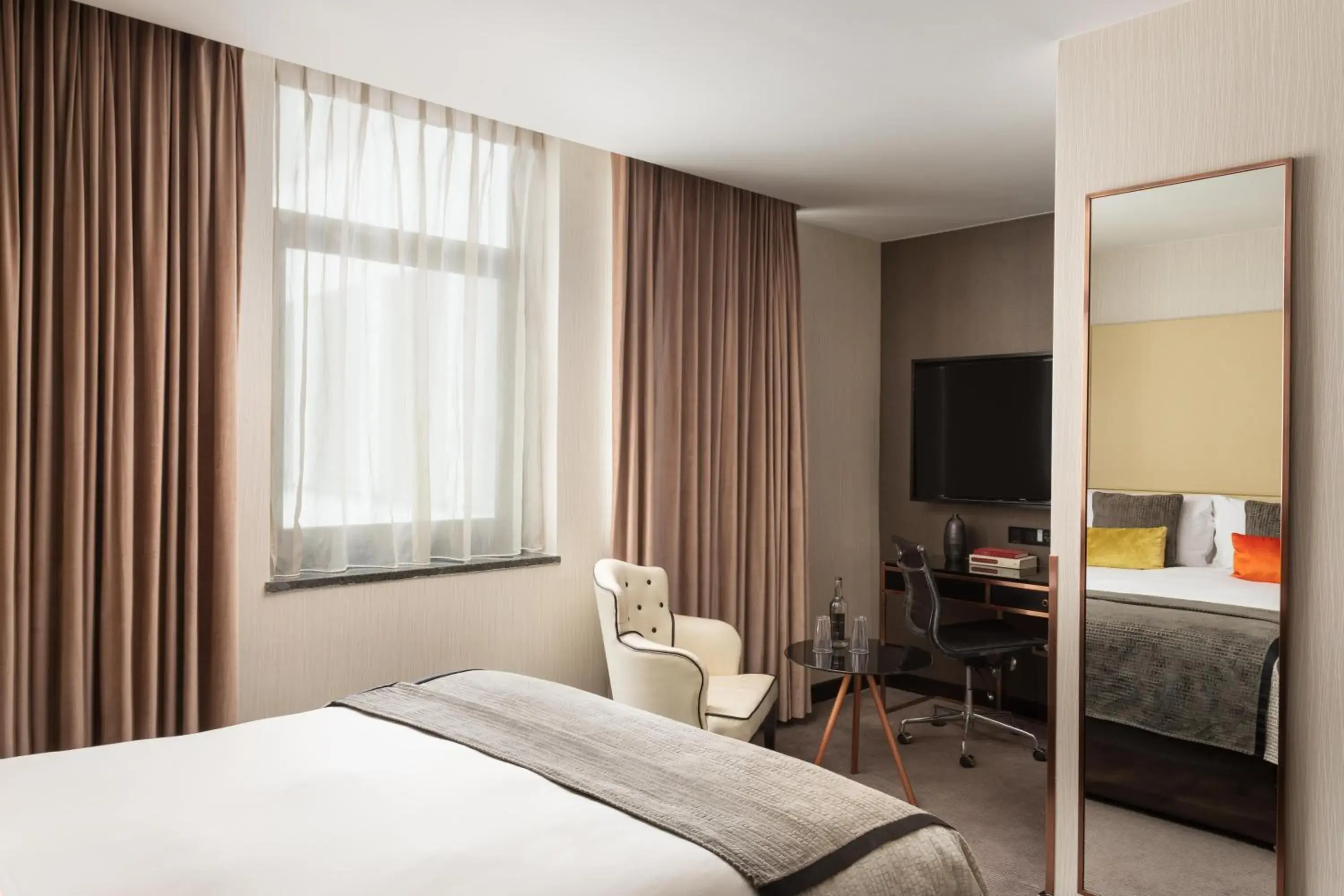 Bed in Montcalm Royal London House, London City Bed in Montcalm Royal London House, London City