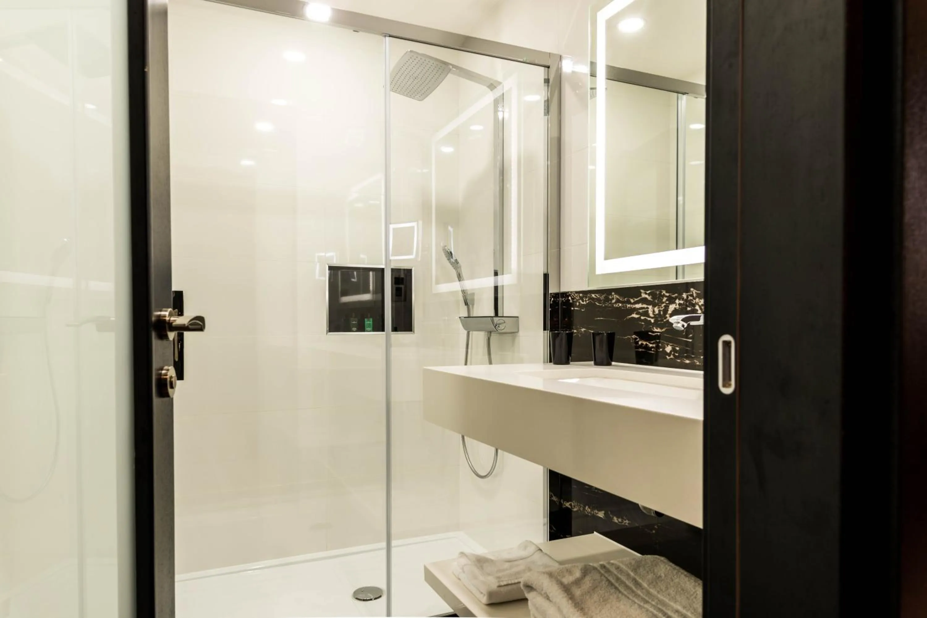 Bathroom in Montcalm Royal London House, London City