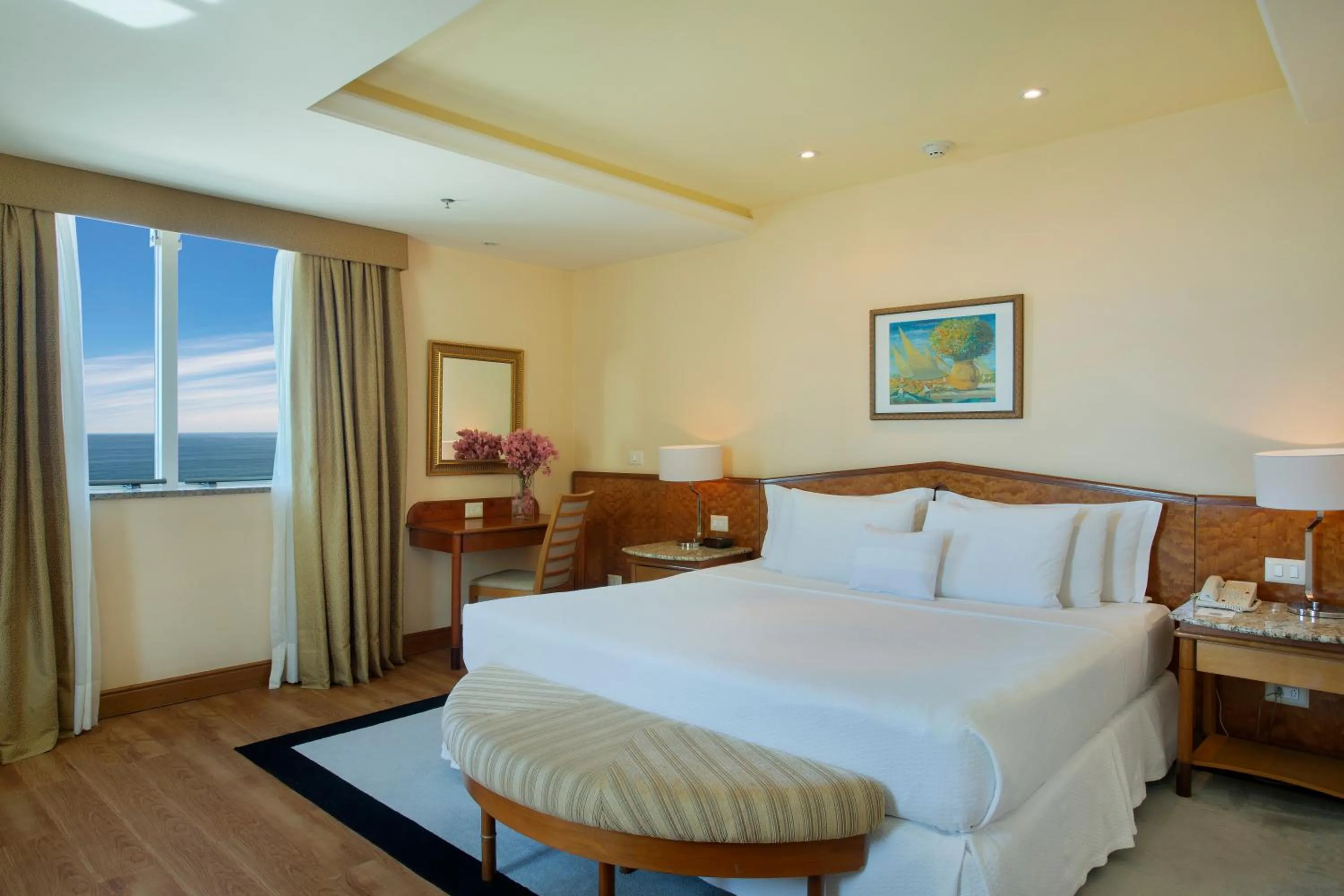 Bed in Windsor Barra Hotel