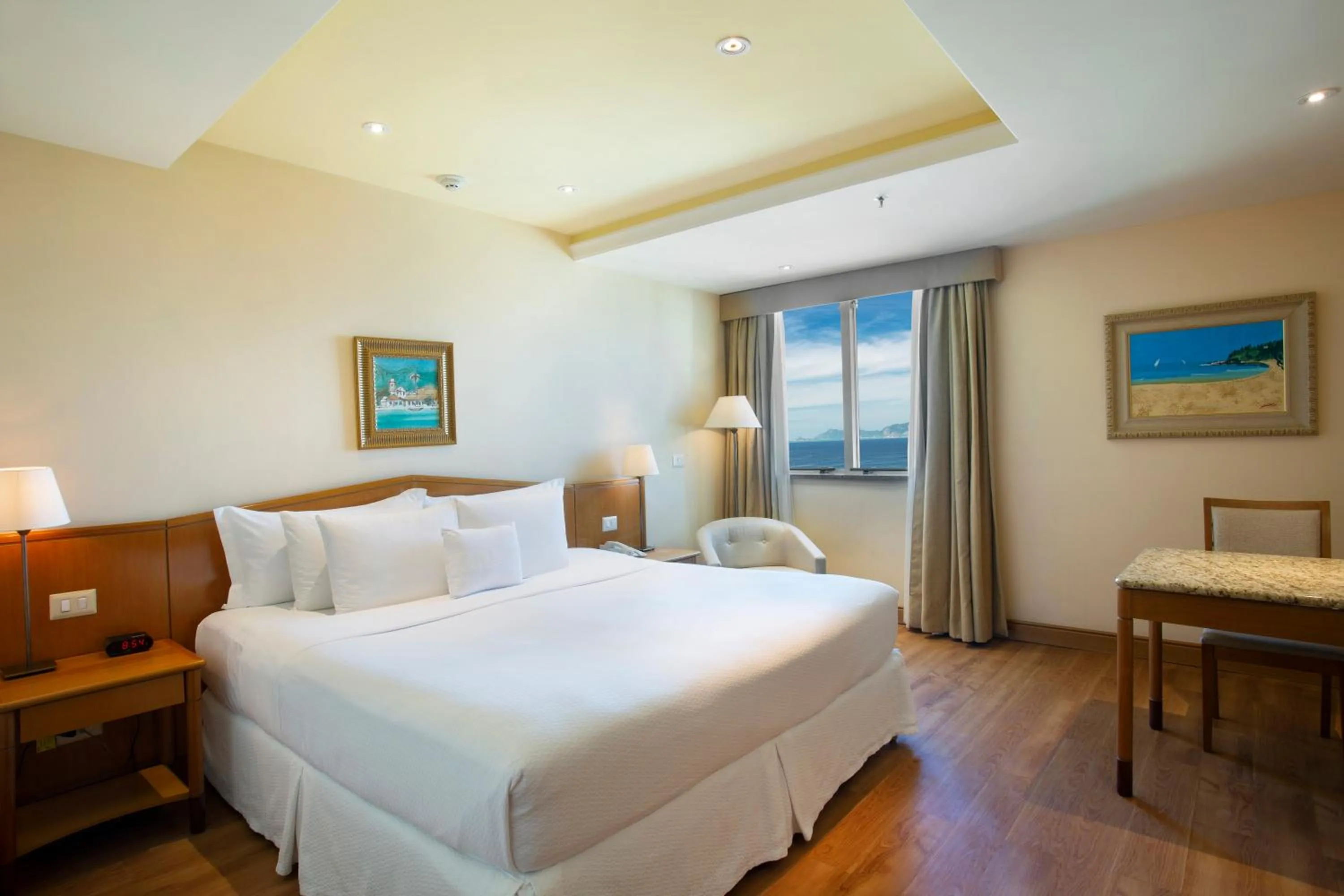 Bed in Windsor Barra Hotel