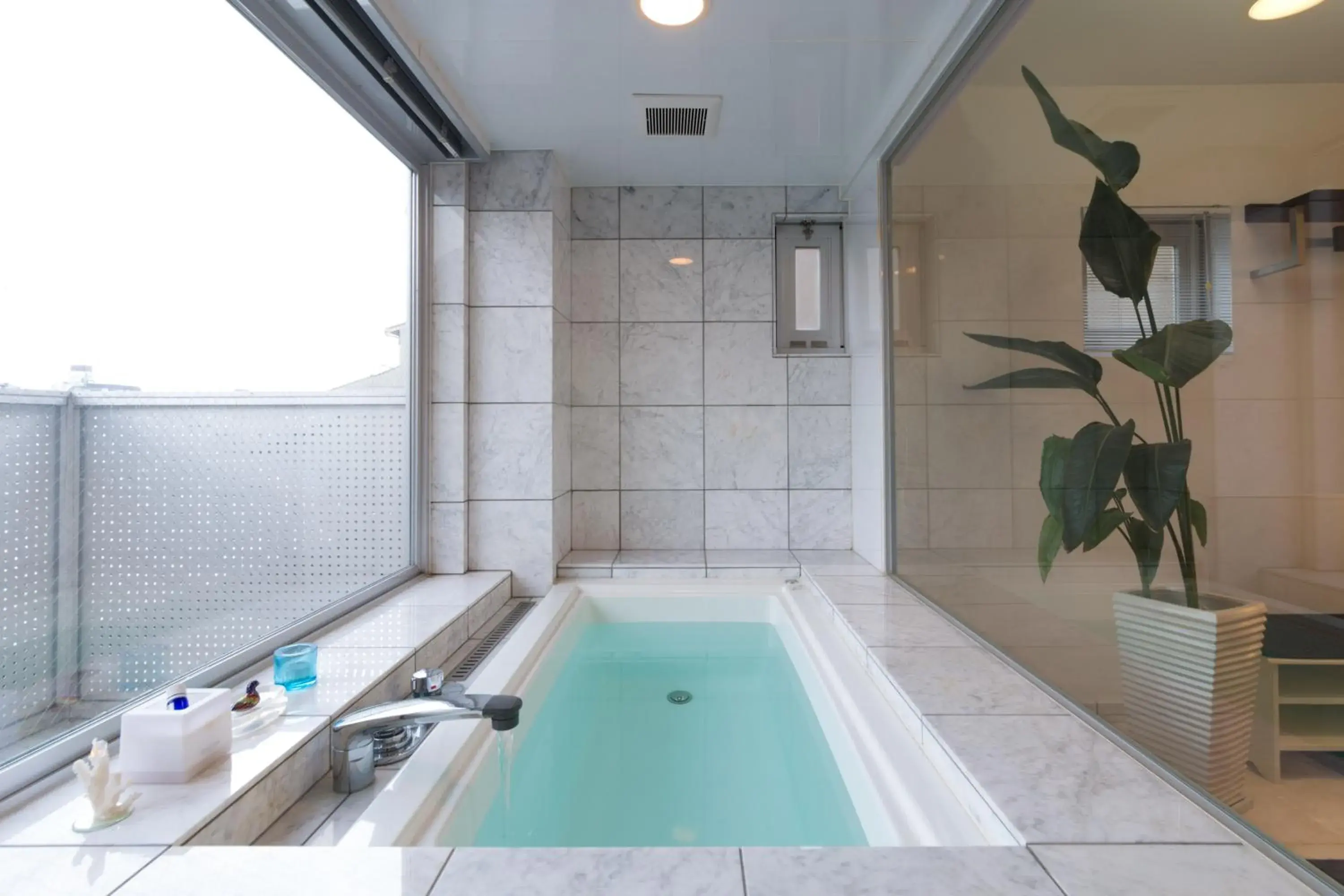 Bathroom, Swimming Pool in Kyotoya Sakuraan