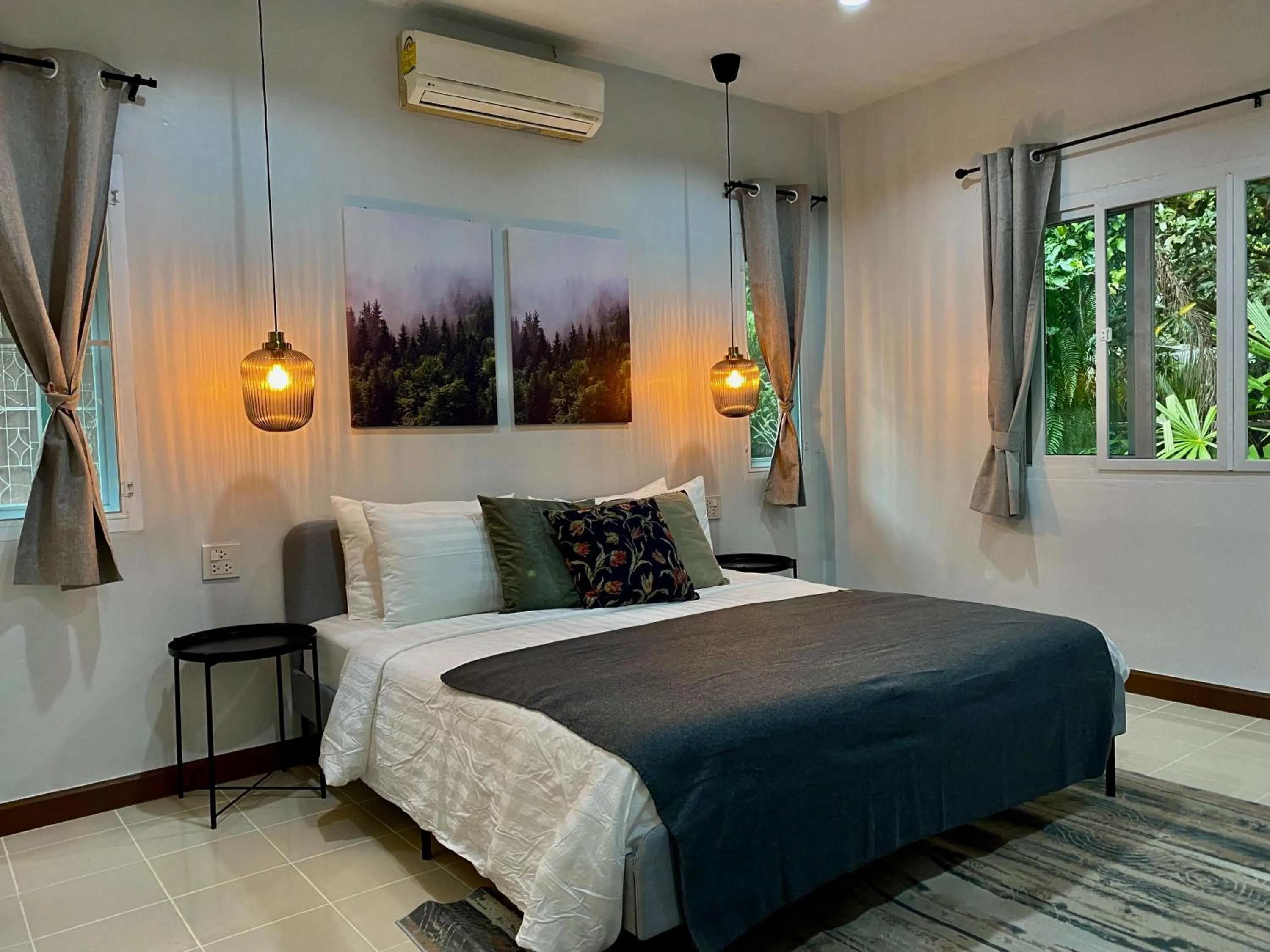 Bed in Baan Patcharintorn Samui