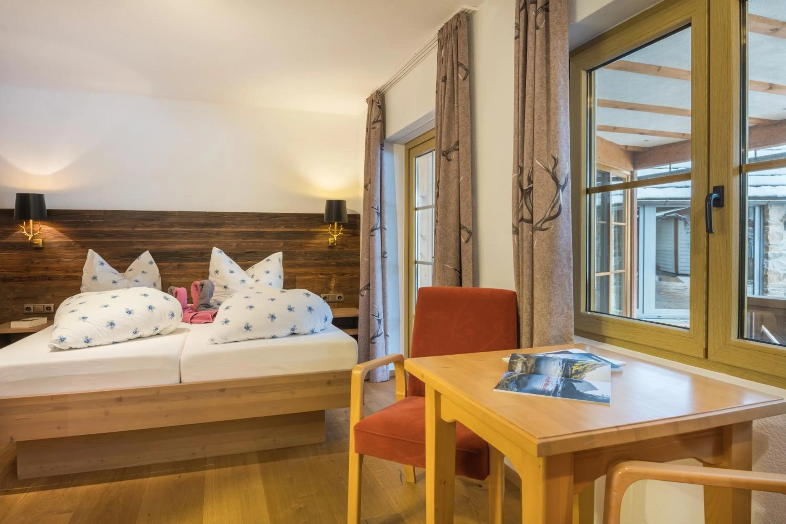 Bedroom, Bed in Ferienhotel Sonnenheim