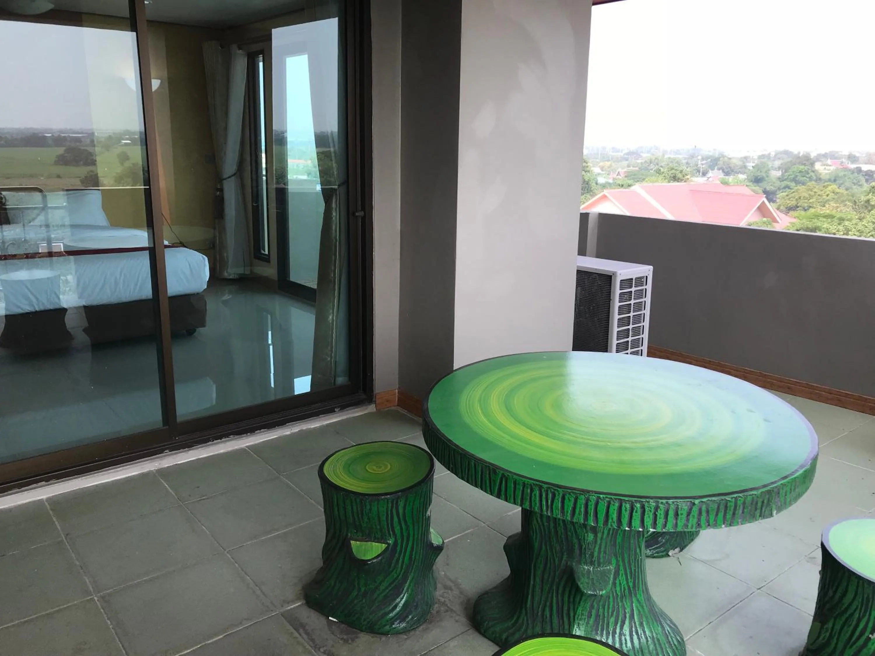 Balcony/Terrace in Toh Buk Seng Ayutthaya Hotel