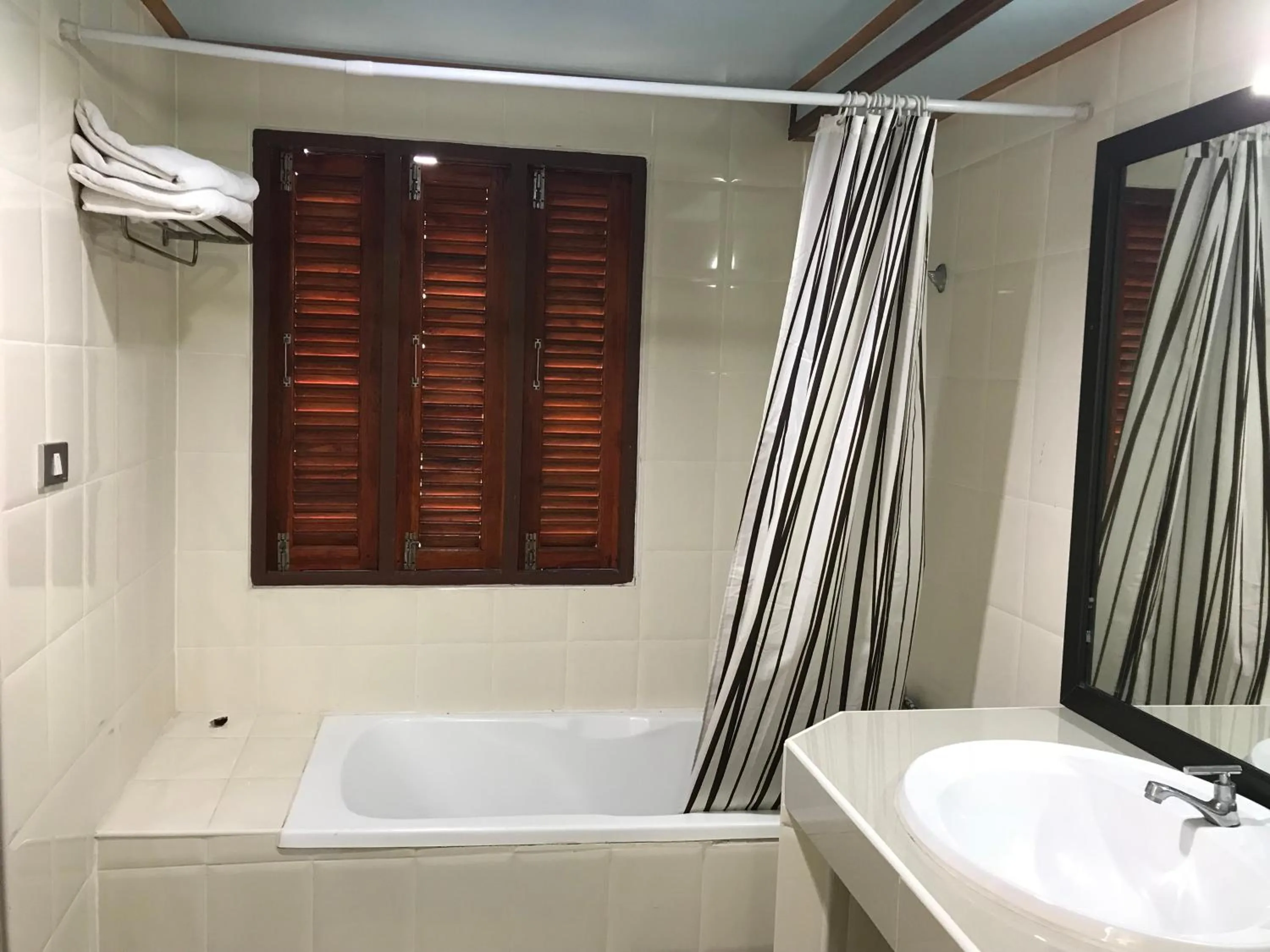 Bathroom in Toh Buk Seng Ayutthaya Hotel