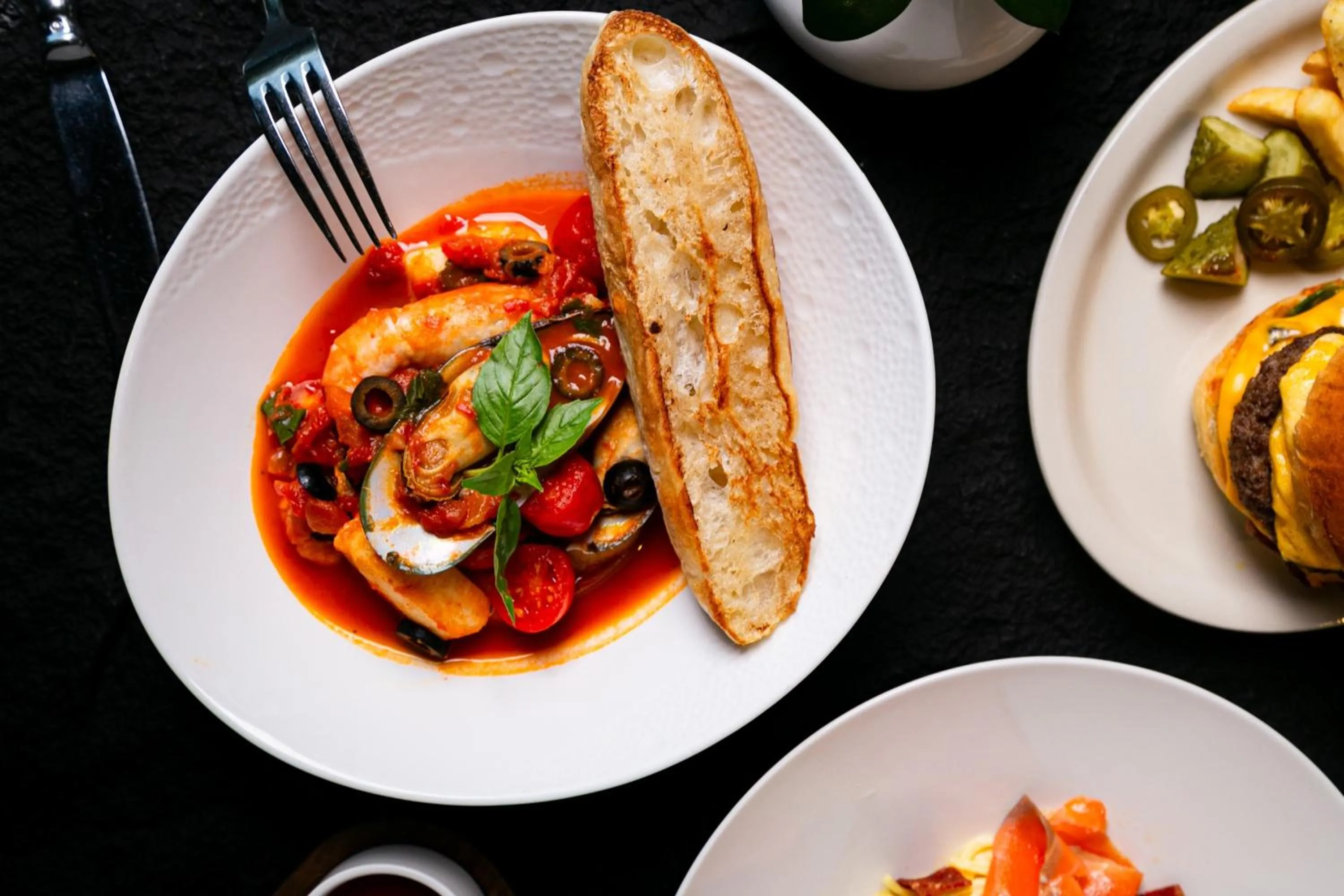 Photo of the whole room in Regent Chongqing - Complimentary 1st round mini bar daily
