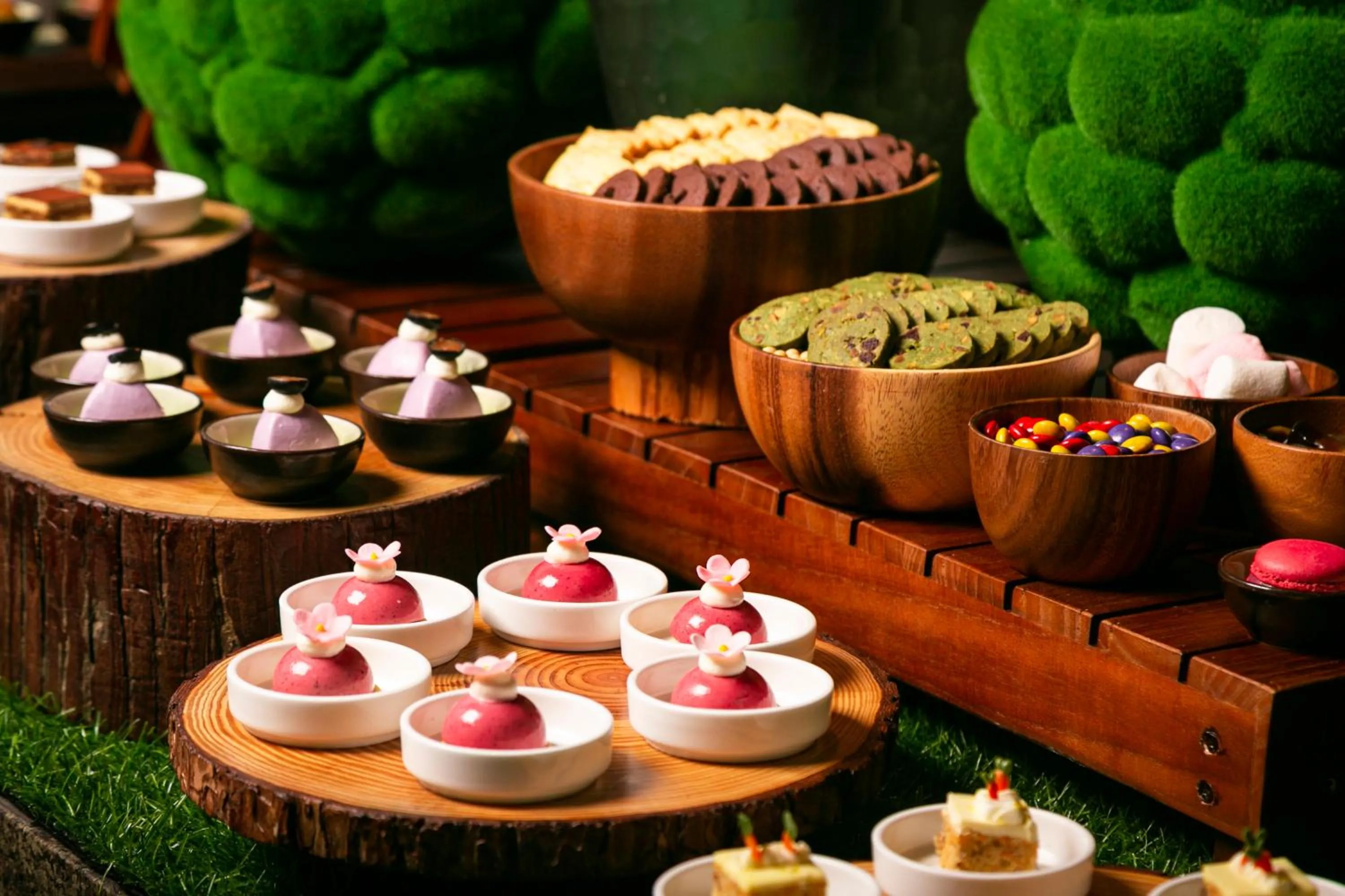 Restaurant/places to eat in Regent Chongqing