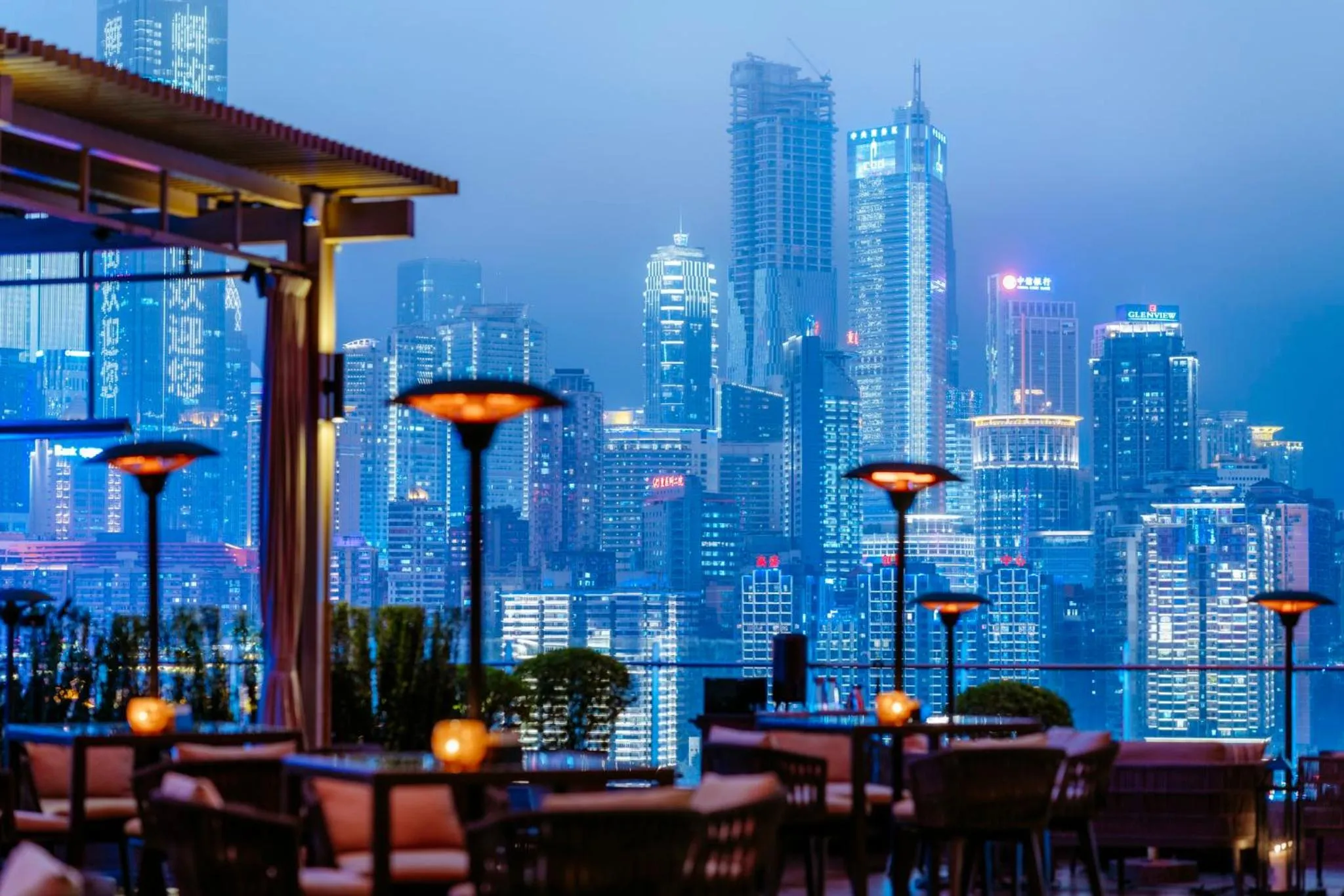Restaurant/places to eat in Regent Chongqing - Complimentary 1st round mini bar daily
