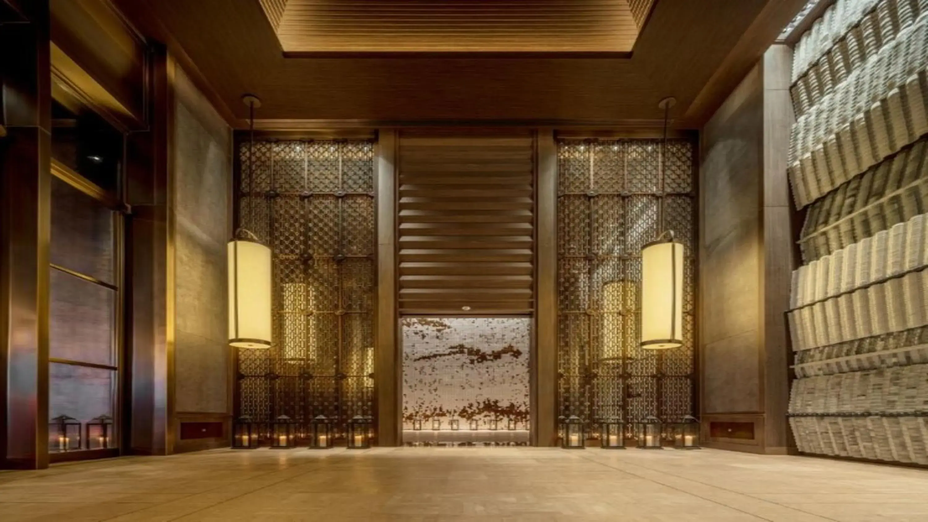 Property building in Regent Chongqing - Complimentary 1st round mini bar daily Property building in Regent Chongqing - Complimentary 1st round mini bar daily