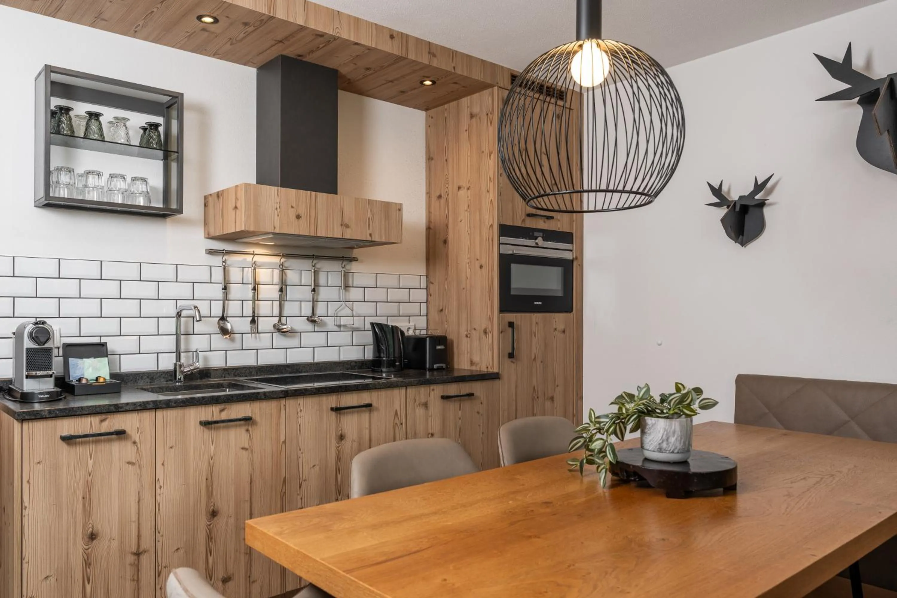 Dining area in AvenidA Panorama Suites