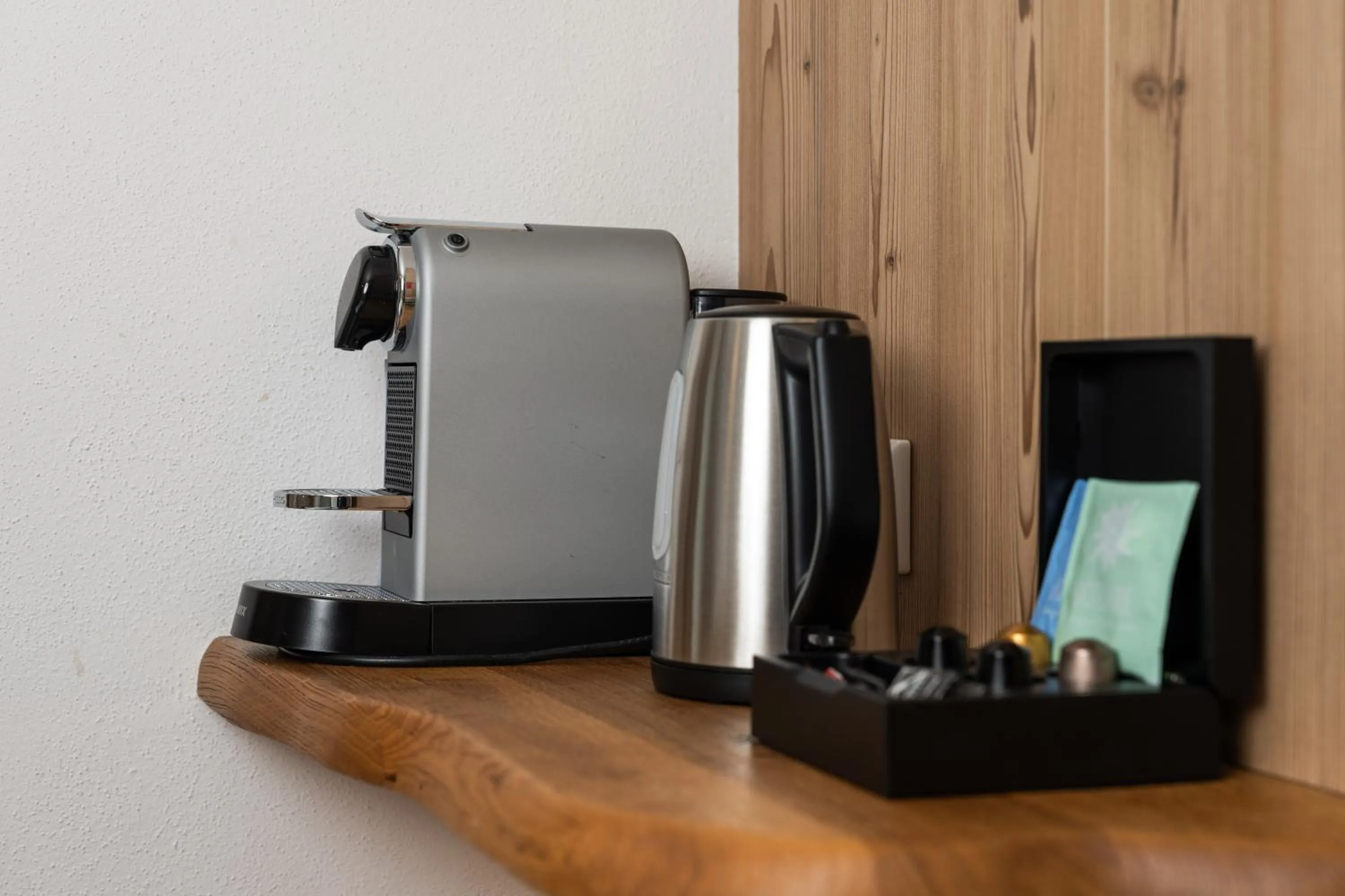 Coffee/tea facilities in AvenidA Panorama Suites